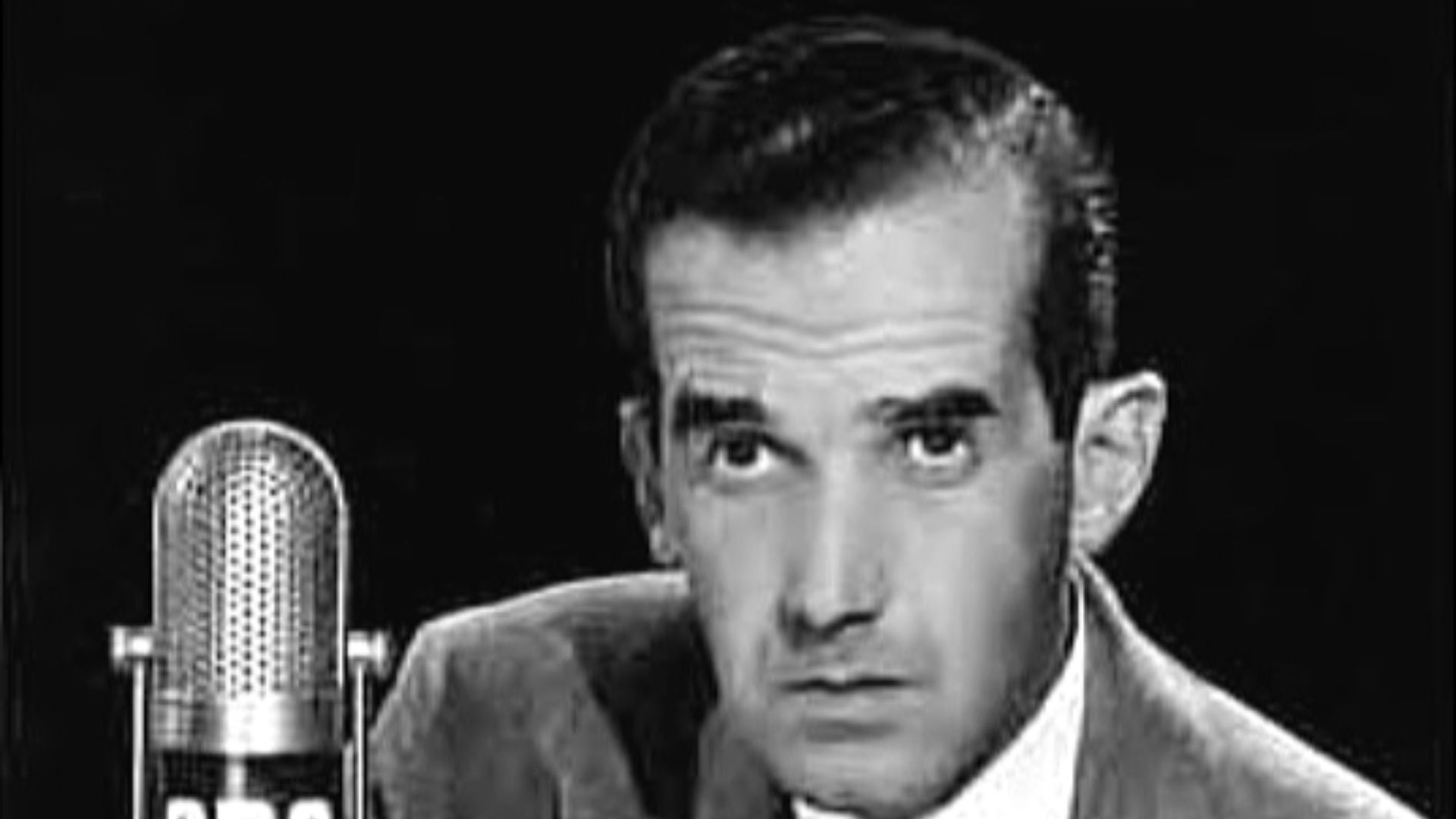 File:Edward R. Murrow 1947.jpg