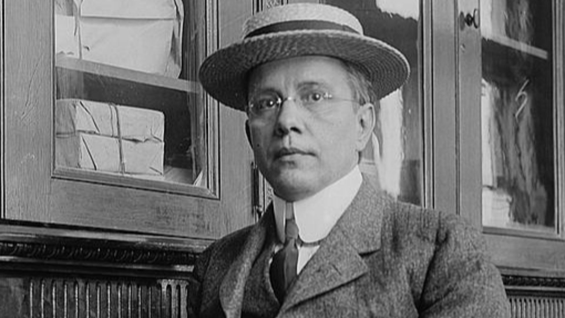 File:Harry Kendall Thaw circa 1905 cropped.png