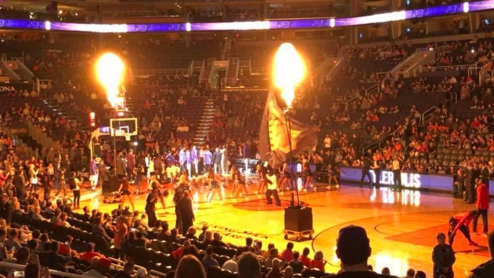 File:Talking Stick Arena, Phoenix 2017.jpg