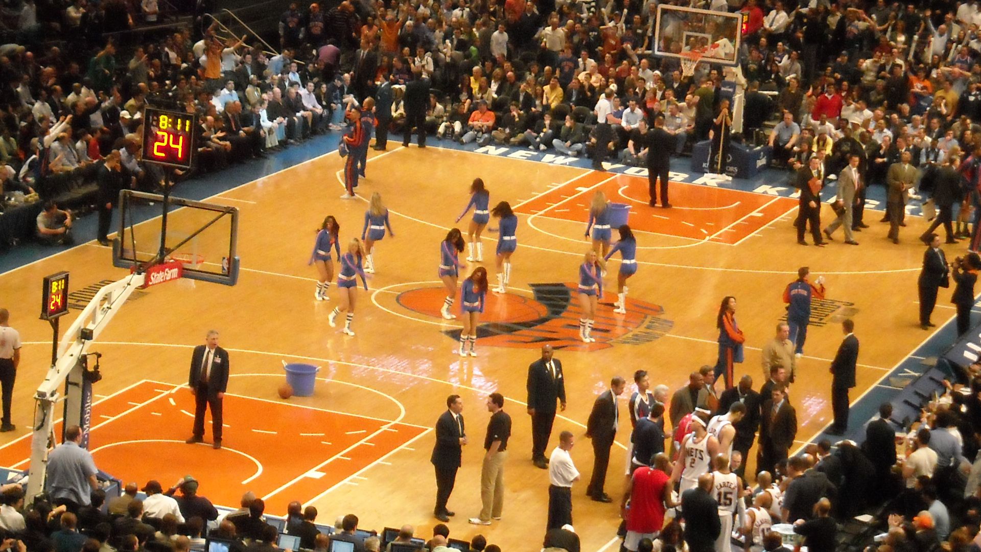 File:Nets @ Knicks - 4 (7639219244).jpg
