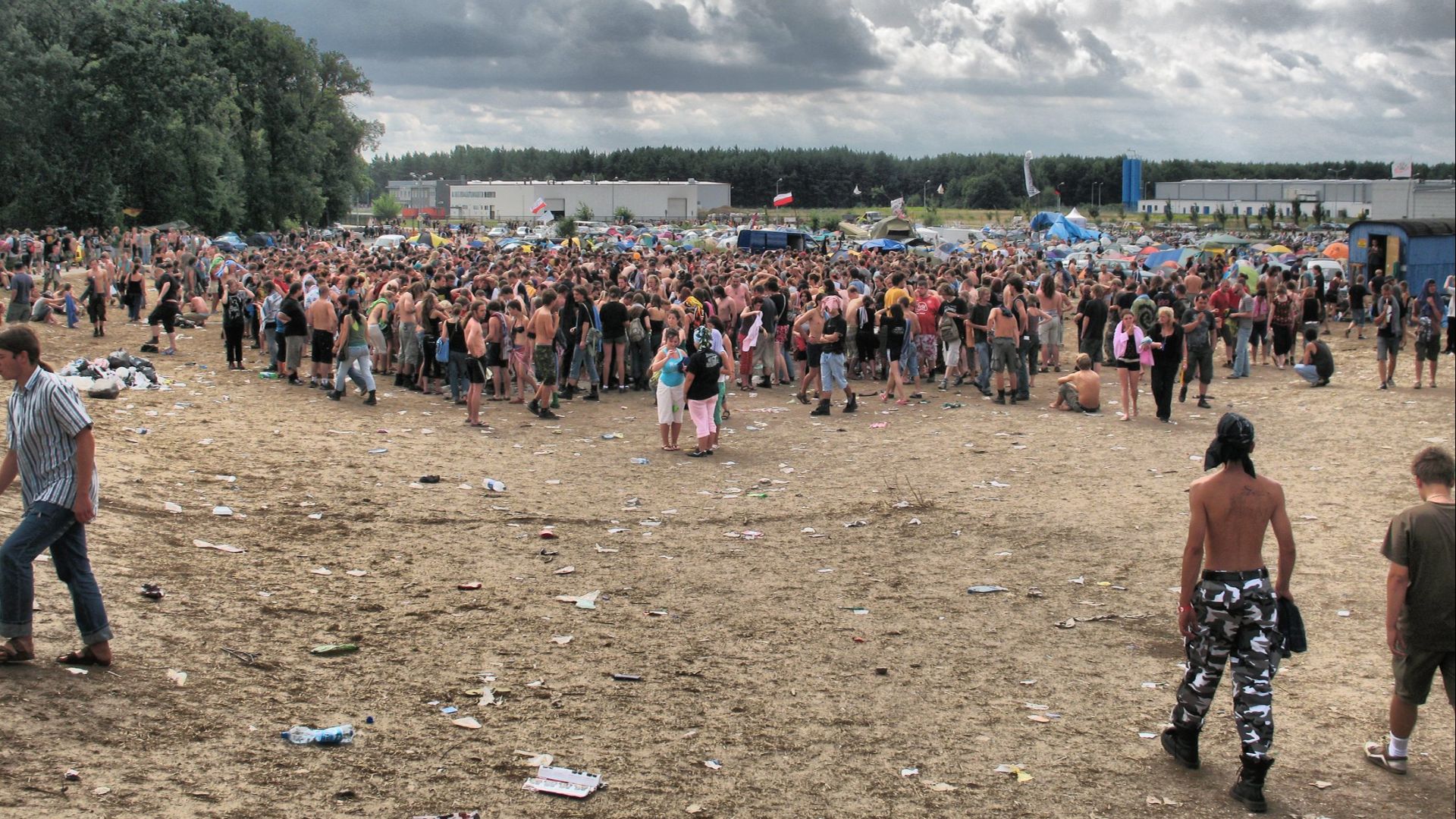 File:Woodstock festival laznie.jpg