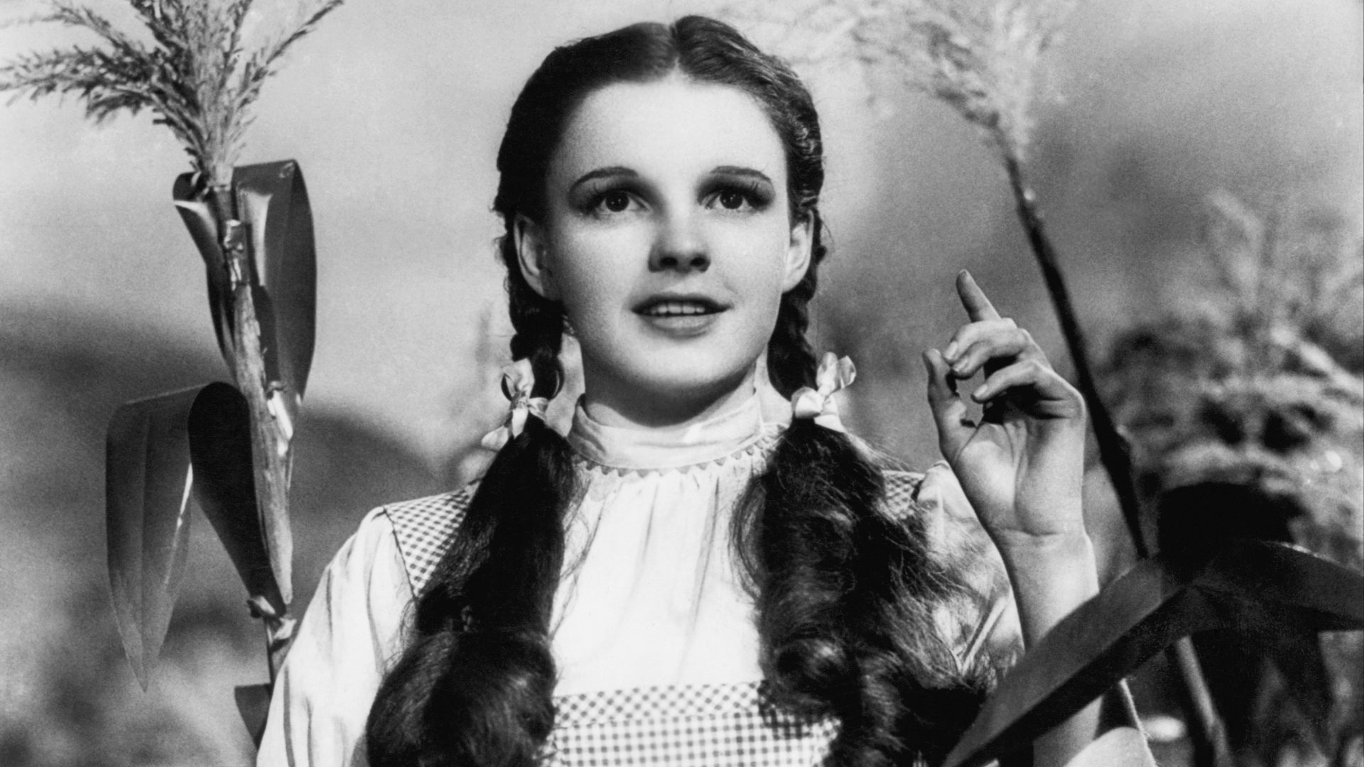 File:The Wizard of Oz Judy Garland 1939.jpg