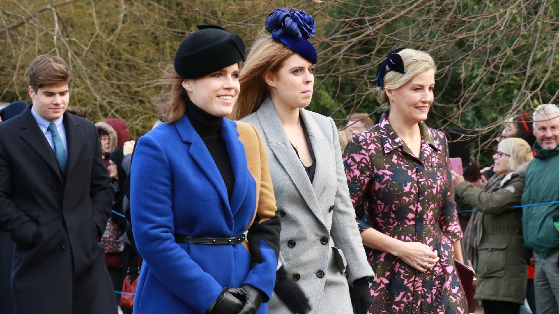 File:The Royal Family on Christmas Day 2017.jpg