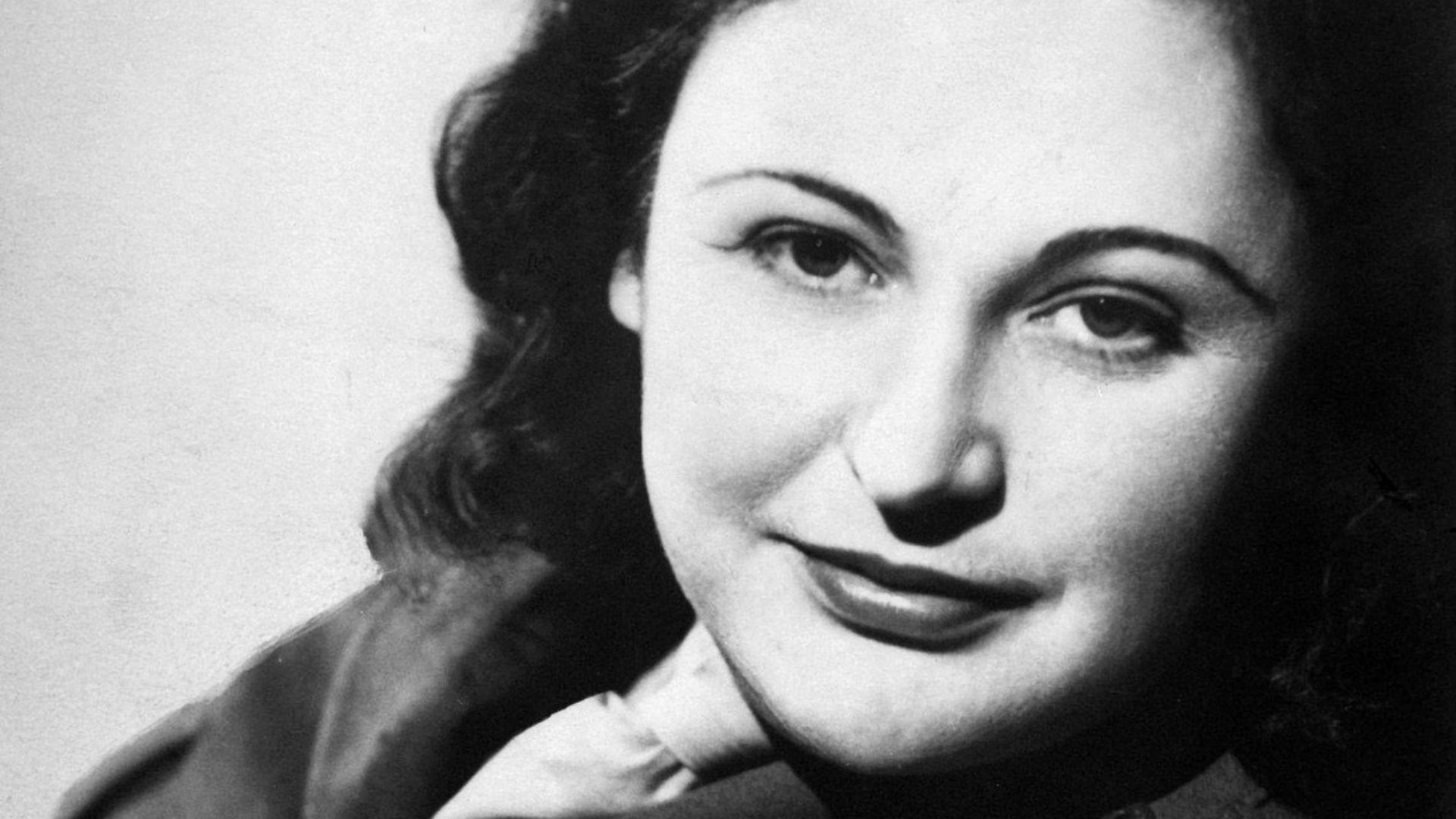 File:Nancy Wake (1945).jpg