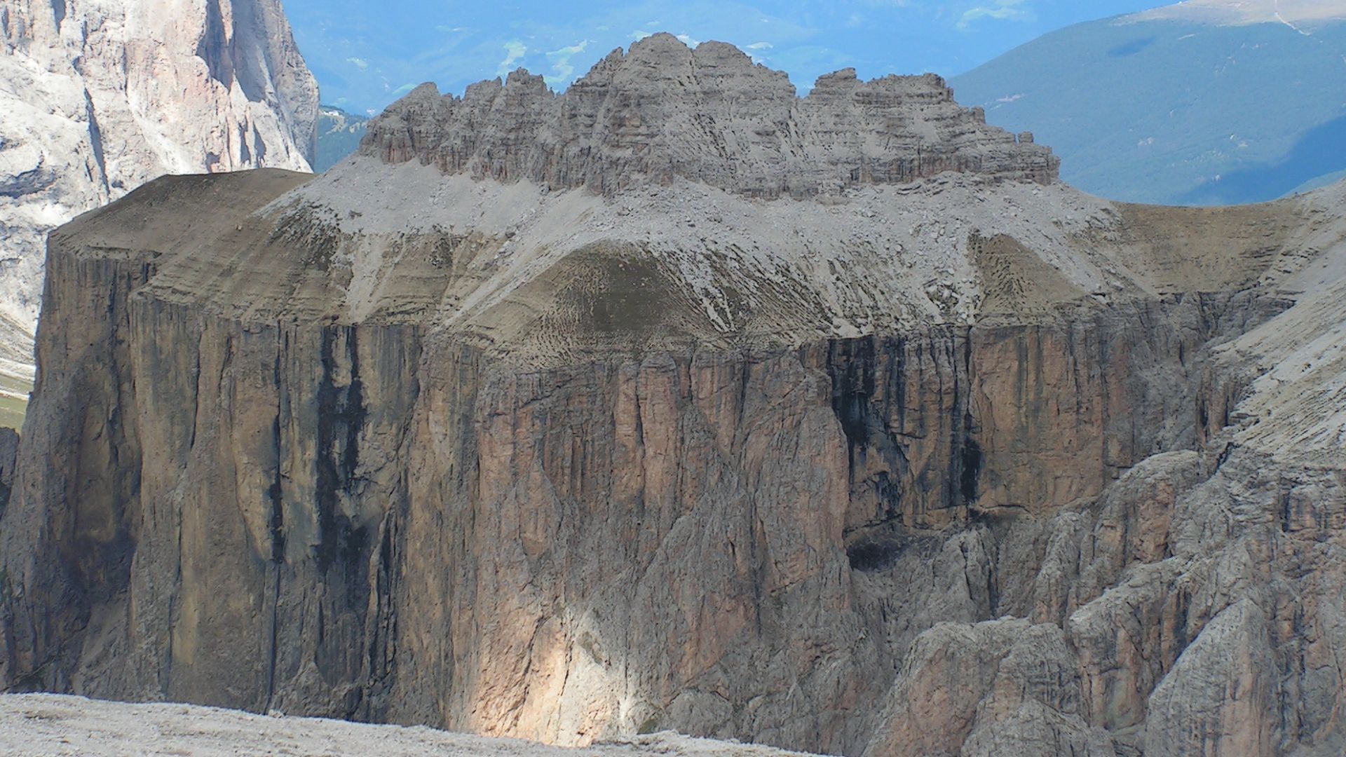 File:Piz Ciavaces.jpg