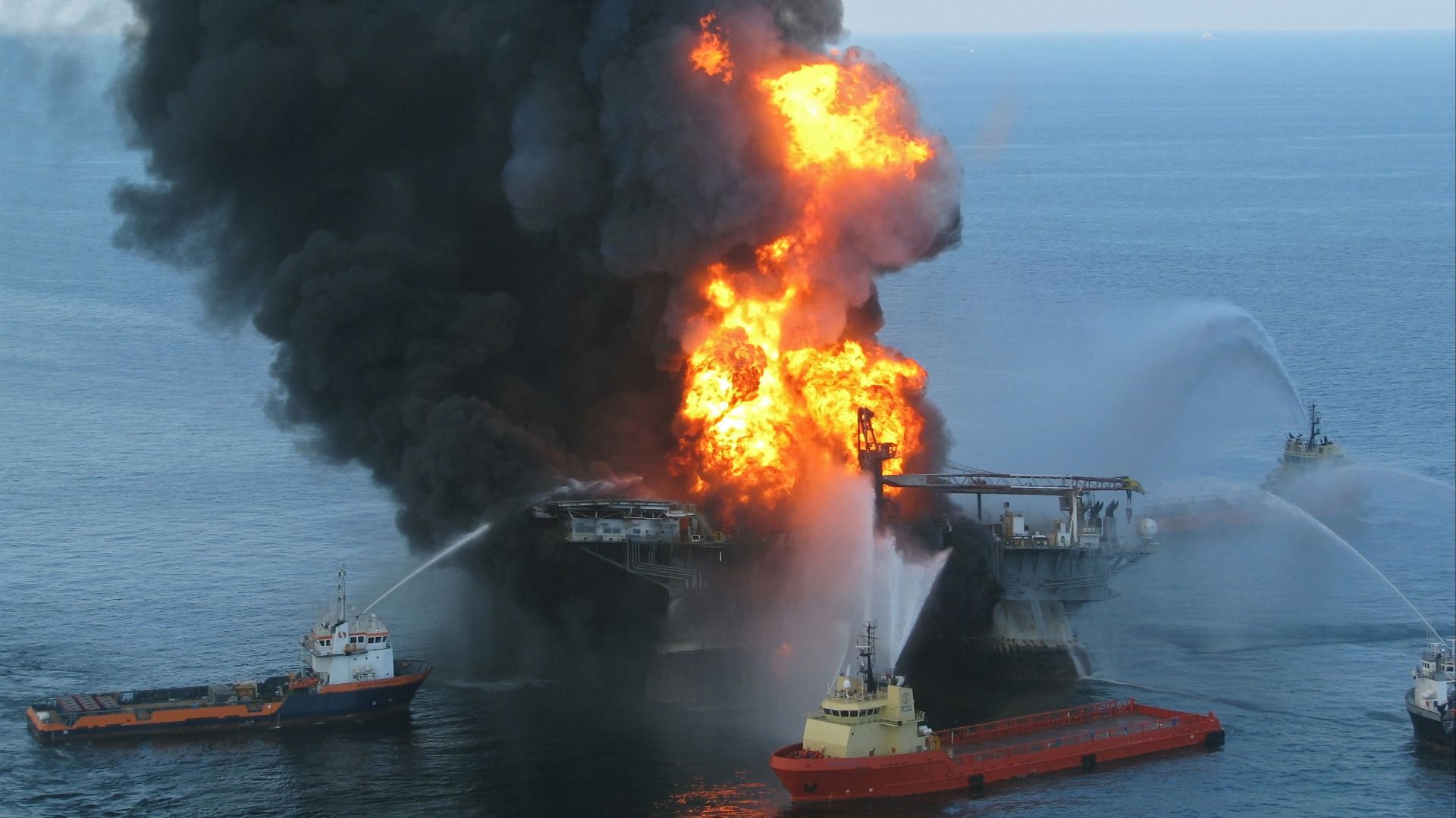 File:Deepwater Horizon offshore drilling unit on fire 2010.jpg
