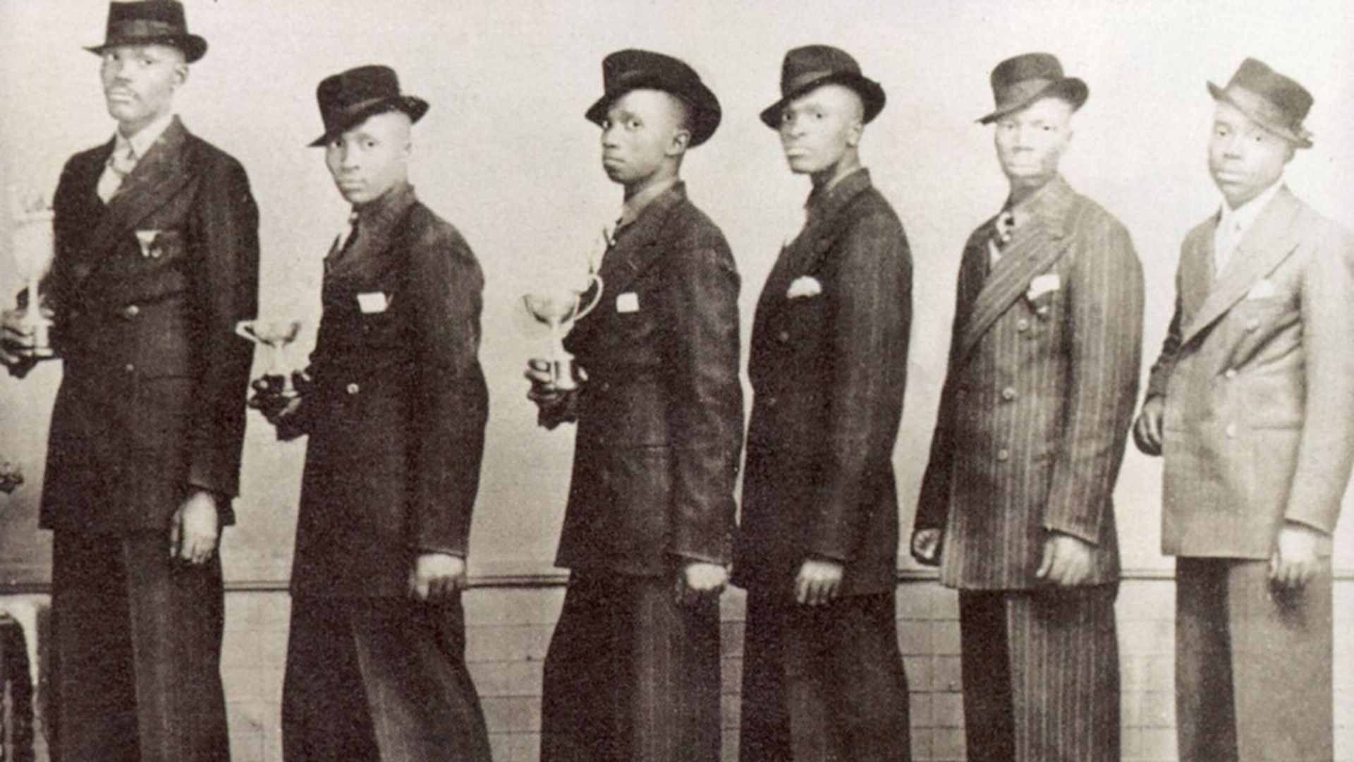 File:Solomon Linda's Original Evening Birds (1941).jpeg