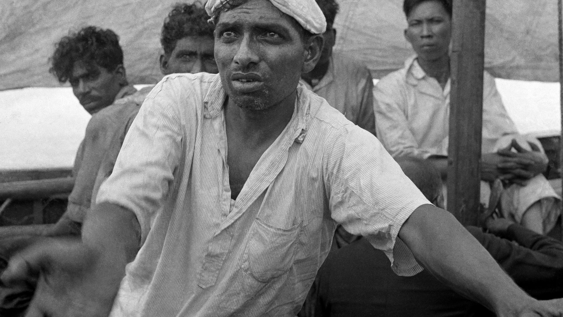 File:Water! by Frank Noel.jpg