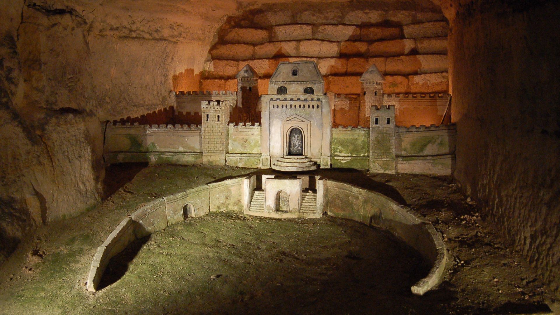 File:Sculpture Decure catacombes Paris.JPG