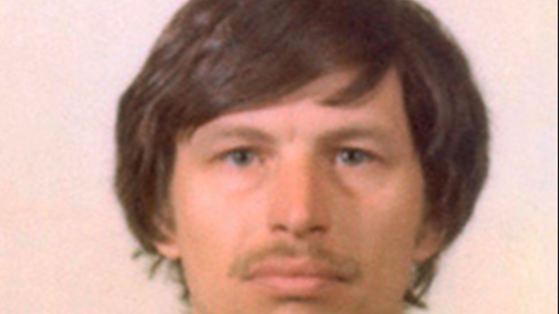 File:Gary Ridgway 1982 Mugshot.jpg
