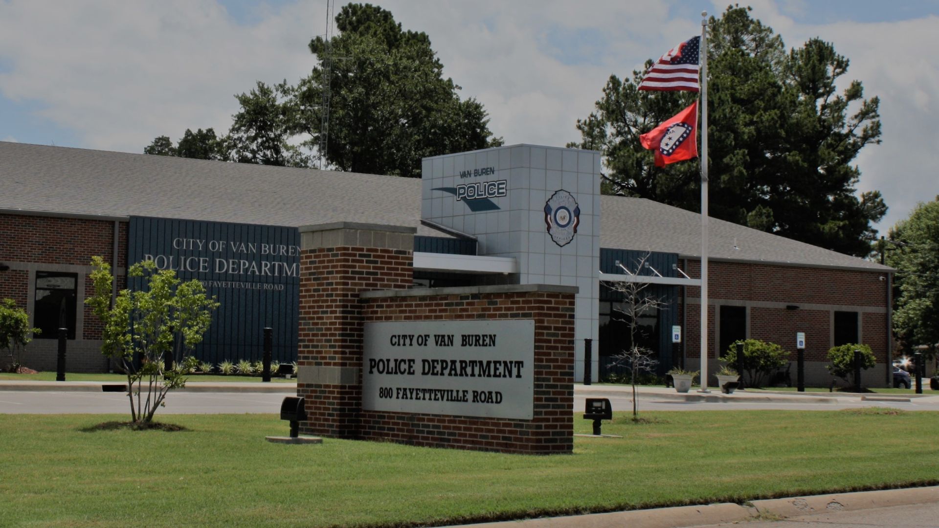 File:Van Buren, Arkansas 001.jpg