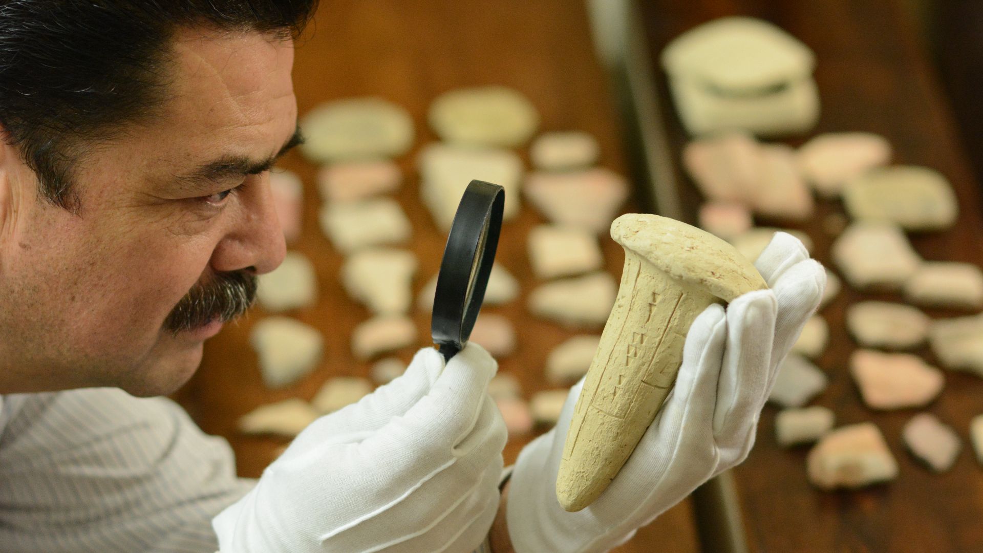 File:Clavo de fundación.JPG