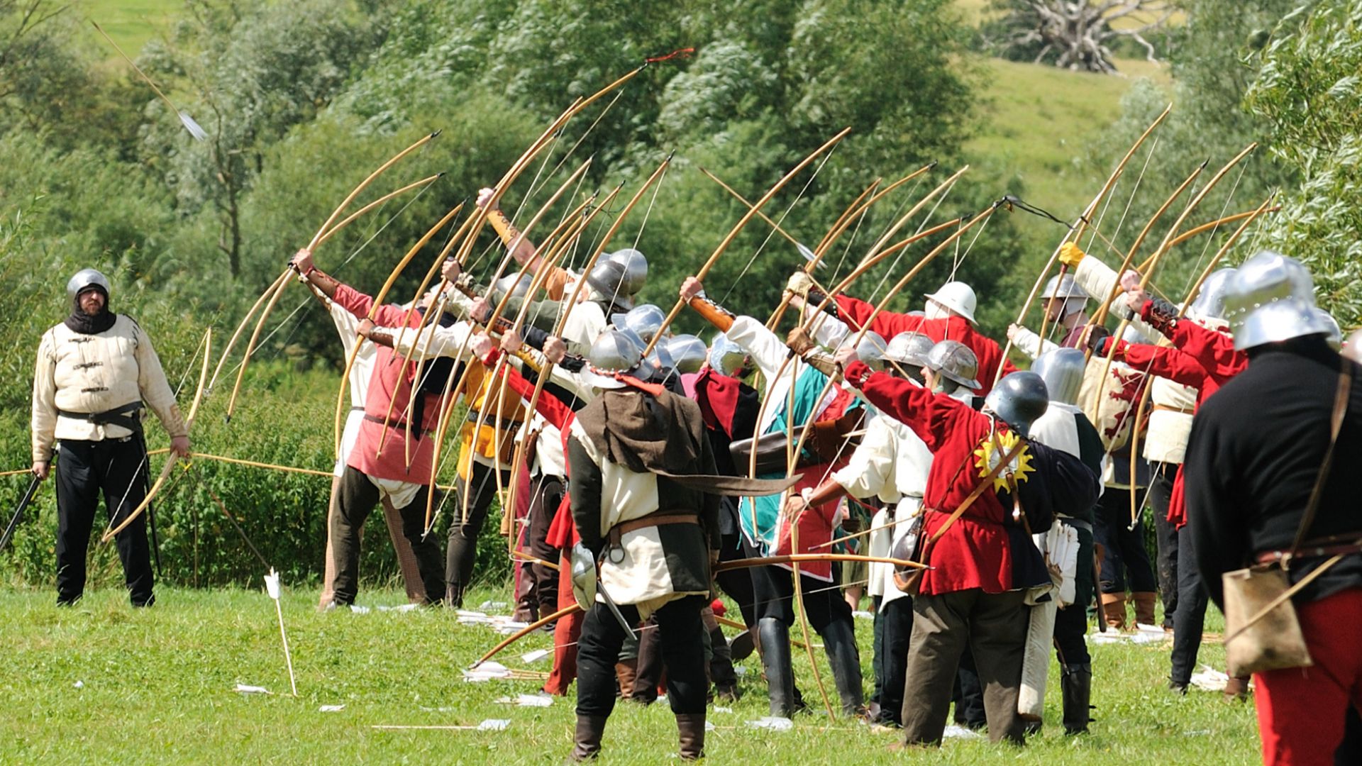File:Tewkesbury Medieval Festival 2009 - Archers.jpg