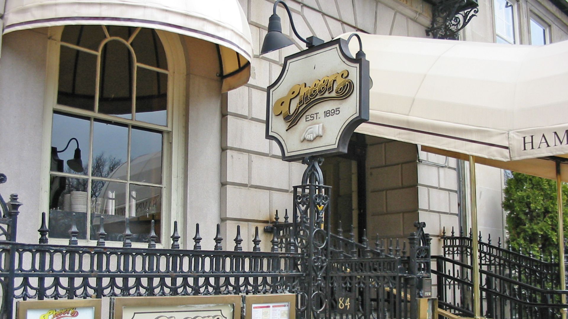 File:Cheers Boston 2005.jpg