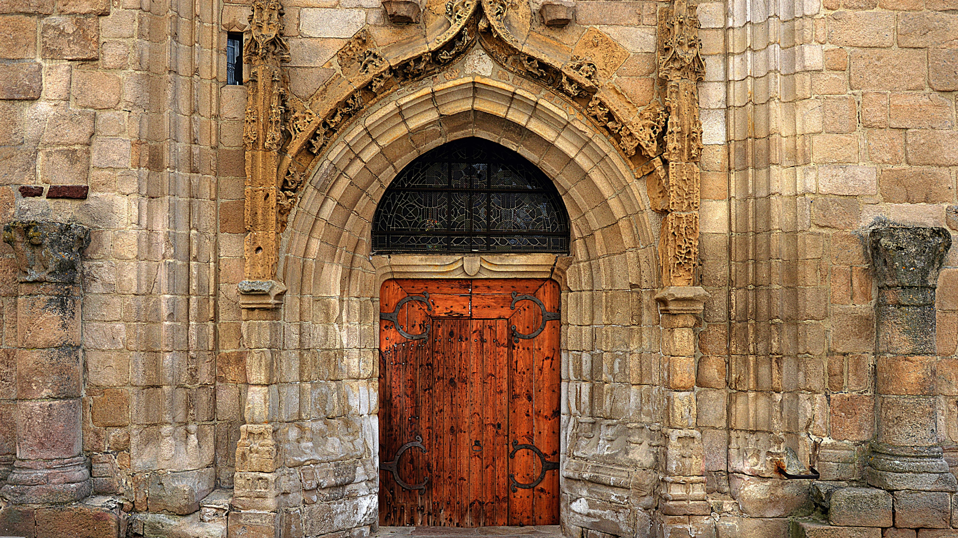 old-church-door-thumb-rss.png