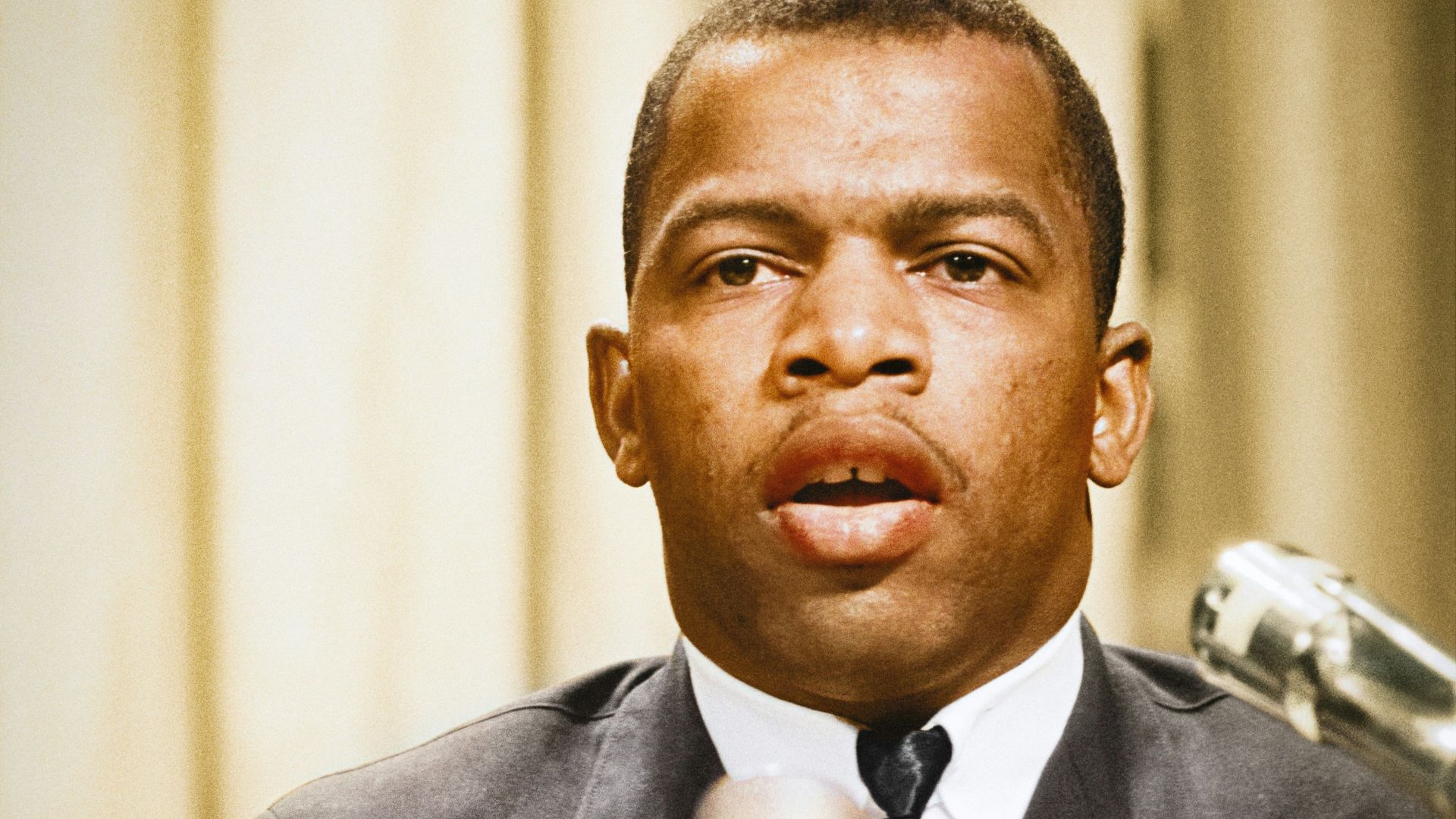 John Lewis speaks at a meeting of American Society of Newspaper Editors in Washington D.C.