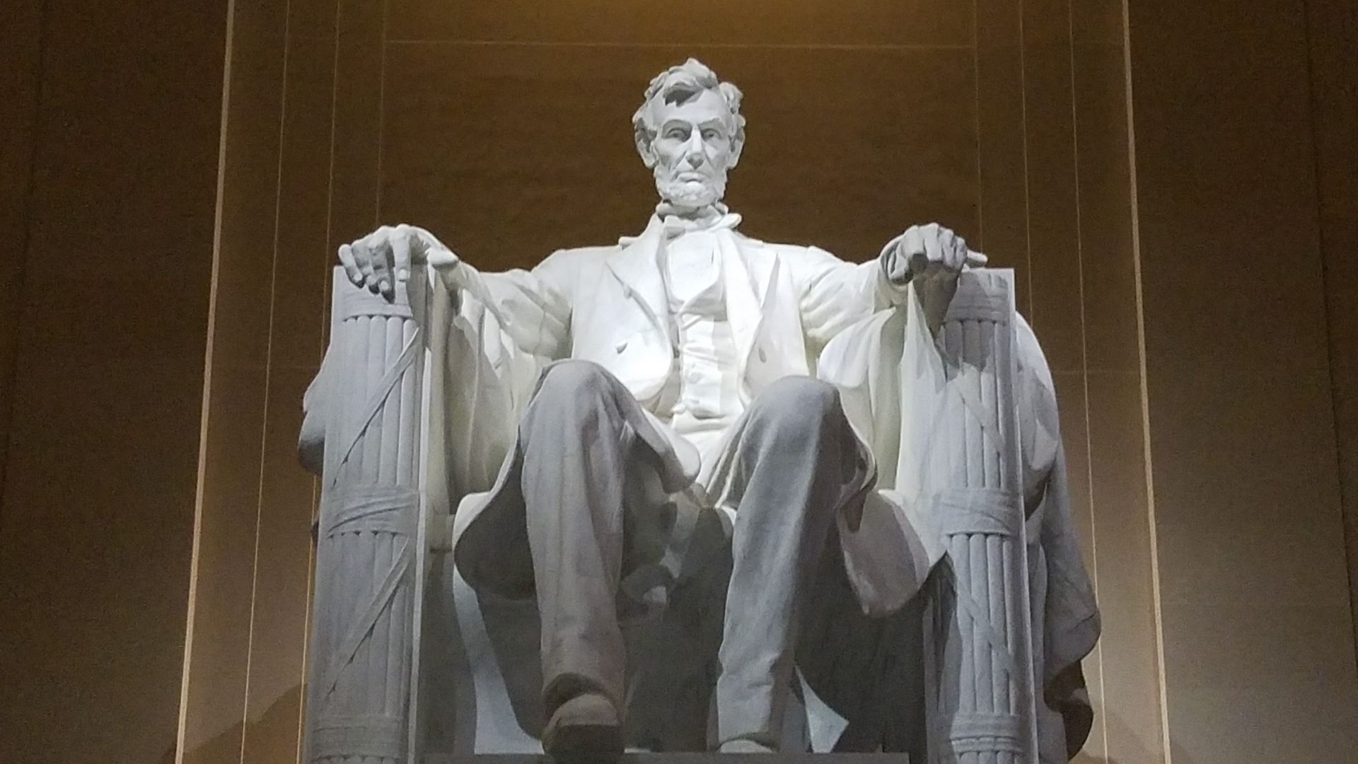 File:Abraham Lincoln v2.jpg