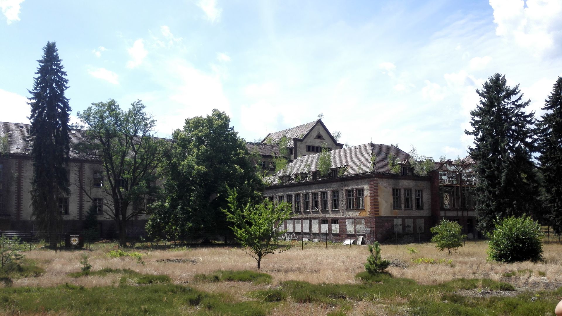 File:Beelitz-Heilstätten-2.jpg