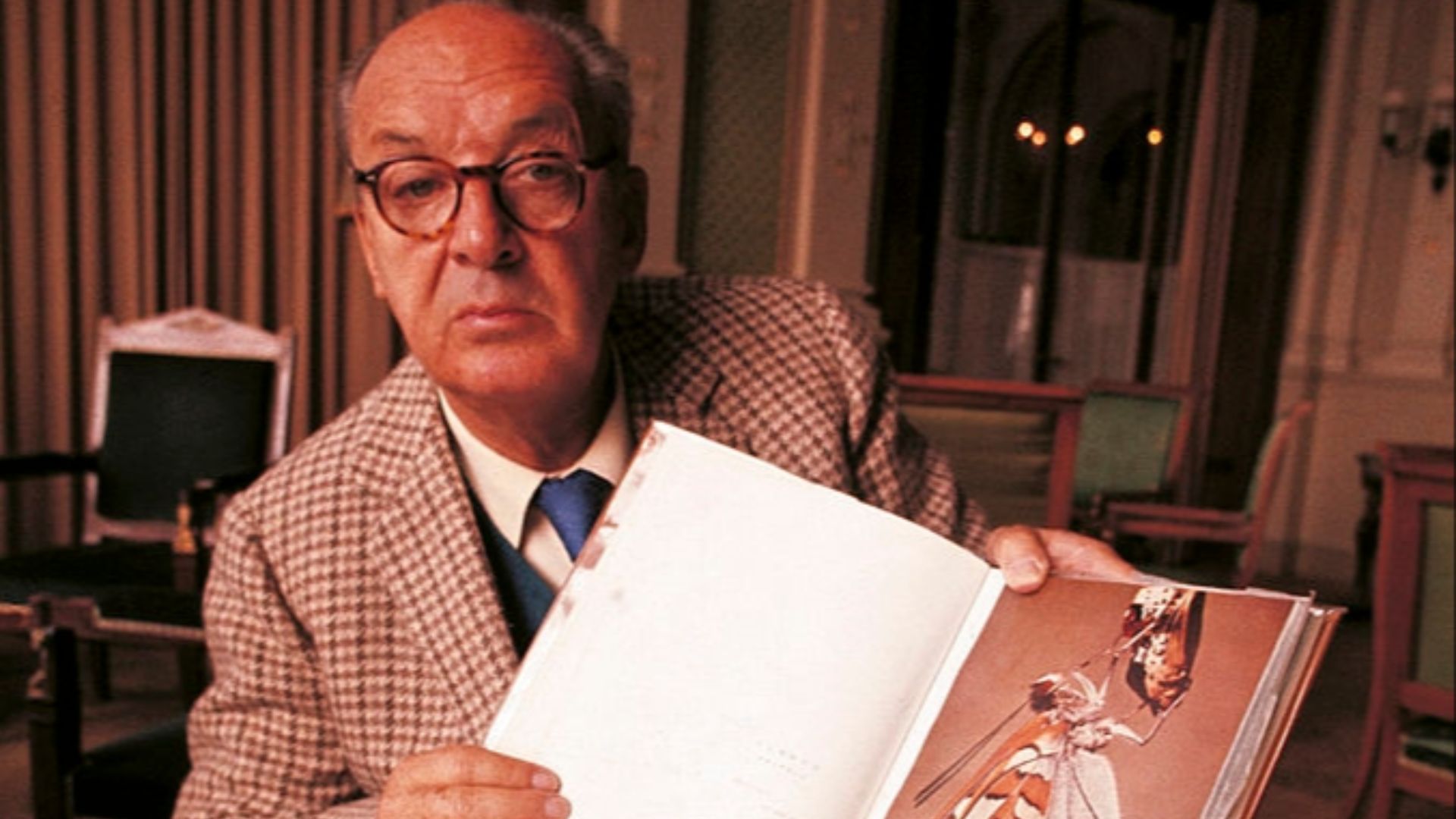 File:Vladimir Nabokov 1969.jpg