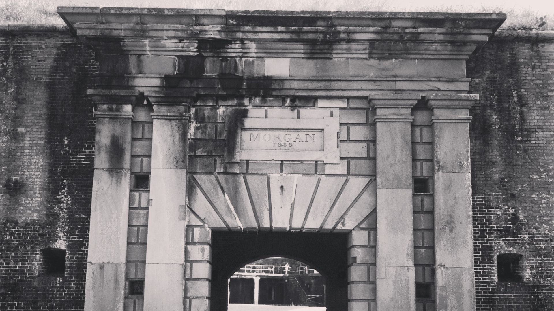 File:Fort Morgan Sallyport.JPG