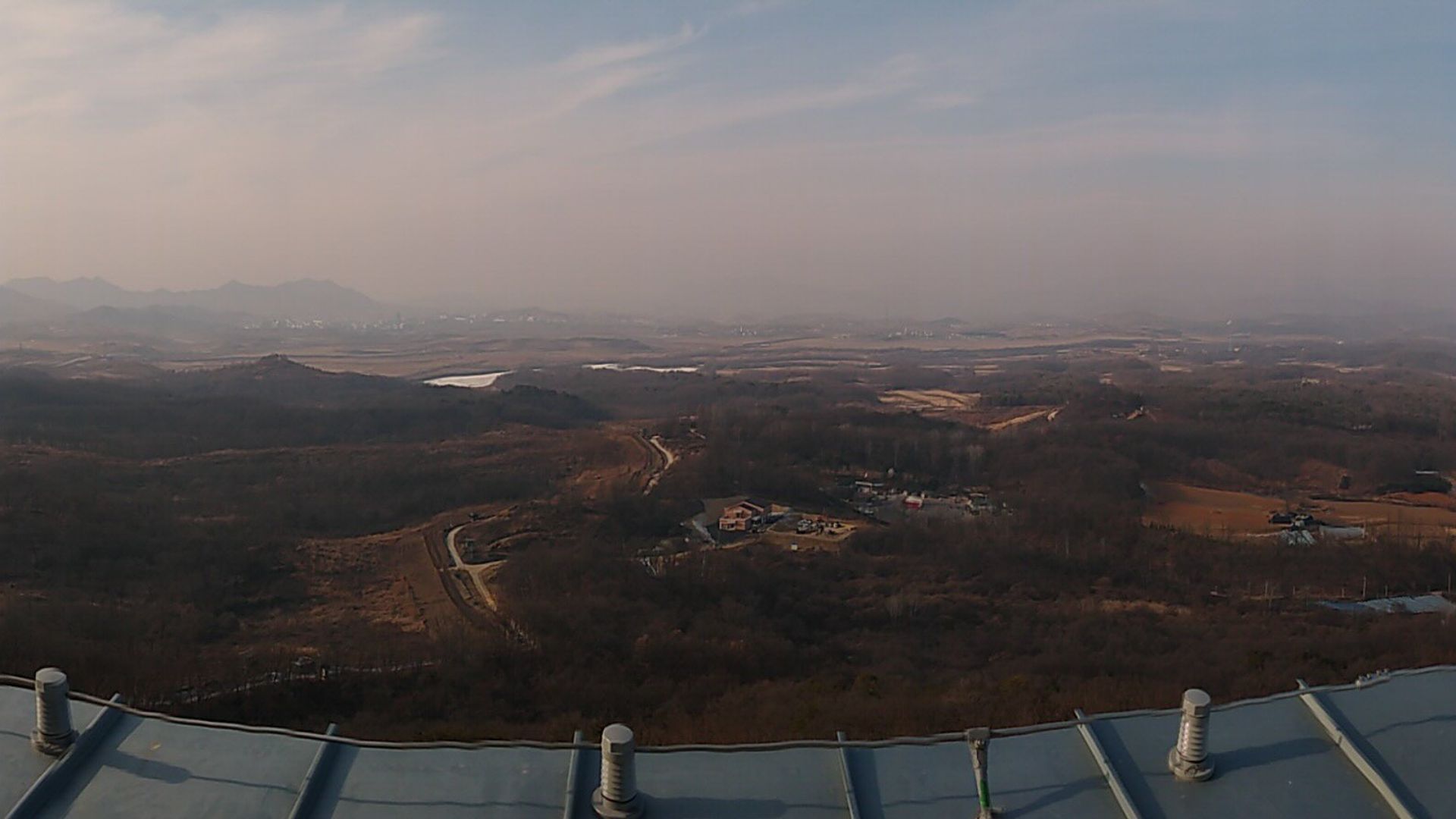 File:Dora Observatory, Demilitarized Zone (DMZ), South Korea (2).jpg