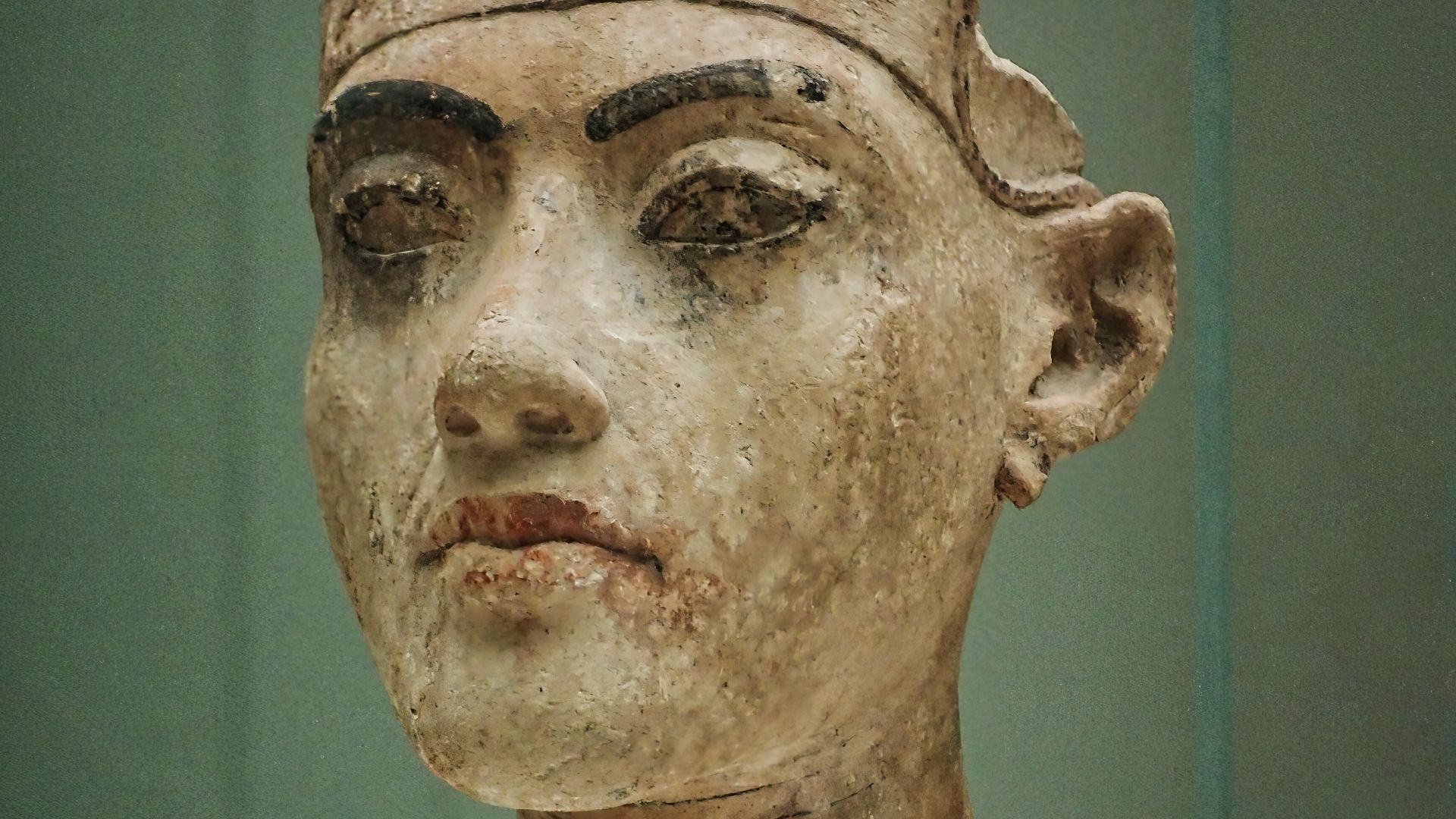 File:Bust of a king possibly Tutankhamun Limestone with polychrome, Amarna House P 18th dynasty 1335 BCE.jpg