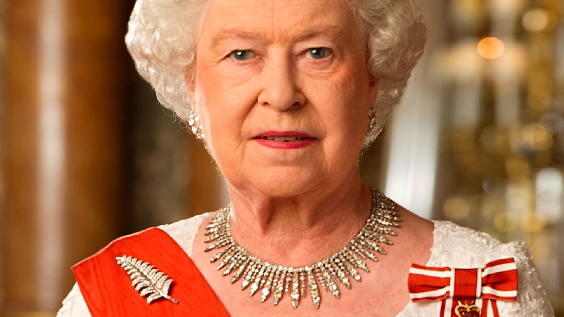 File:Queen Elizabeth II of New Zealand (cropped).jpg