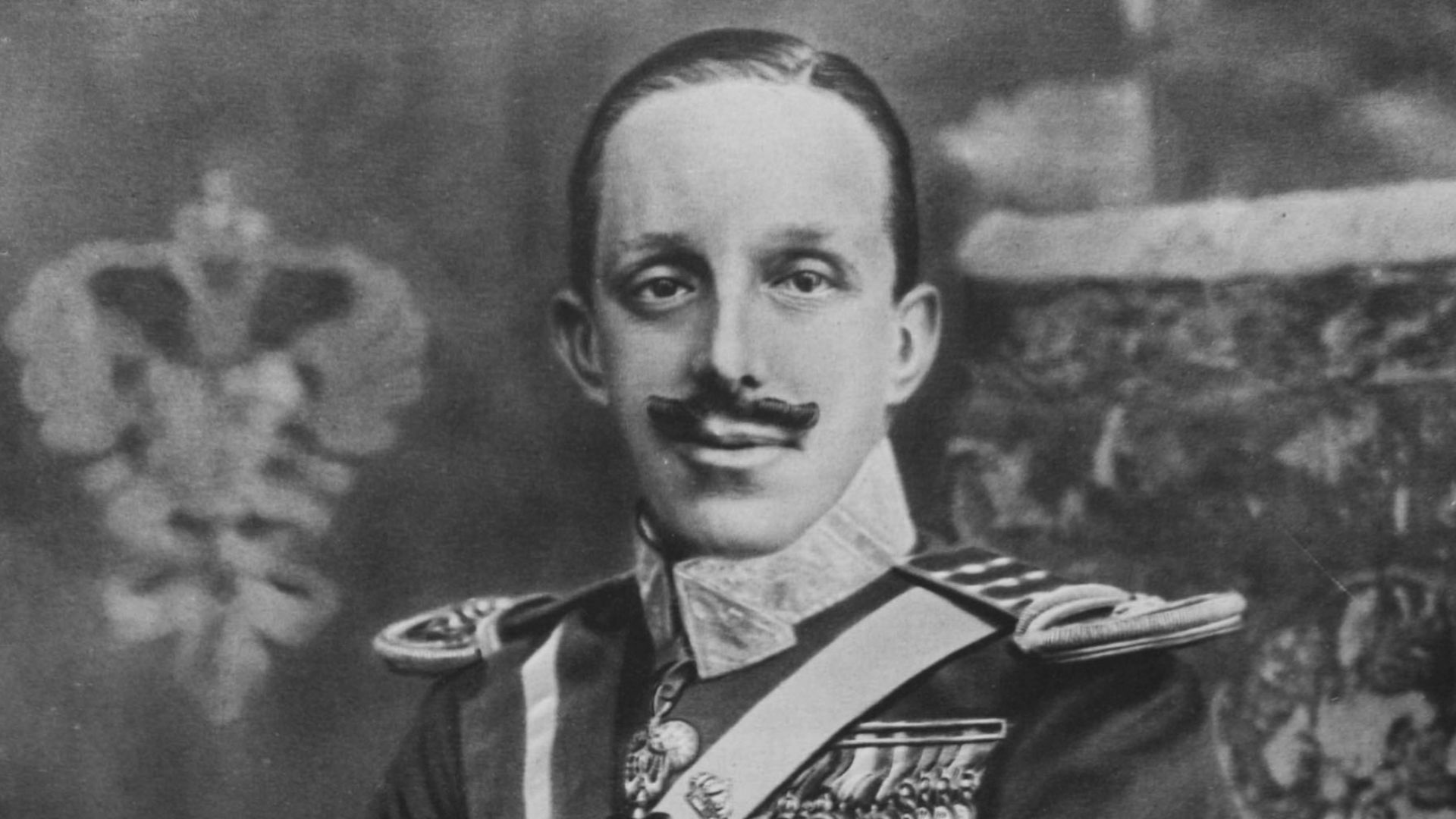 File:Rey Alfonso XIII de España, by Kaulak.jpg