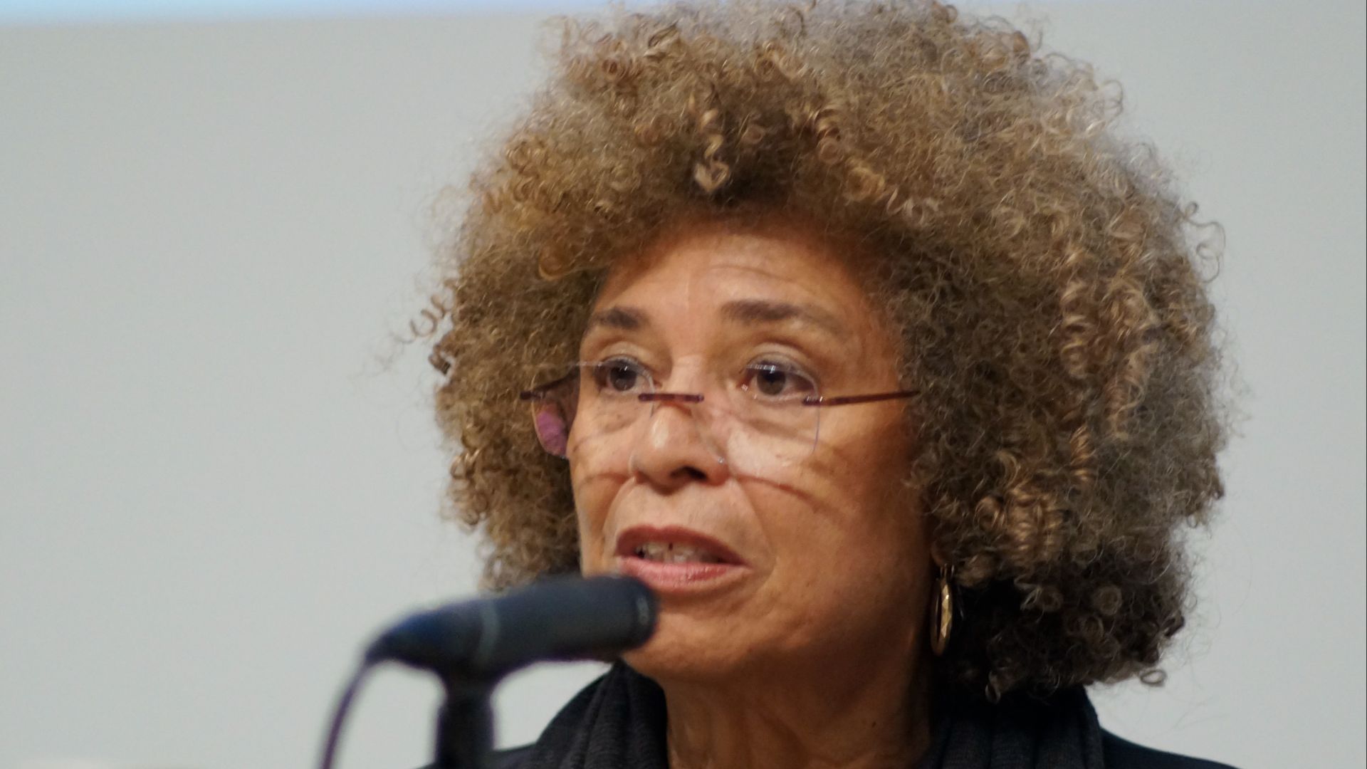 File:Angela Davis (15692034119).jpg
