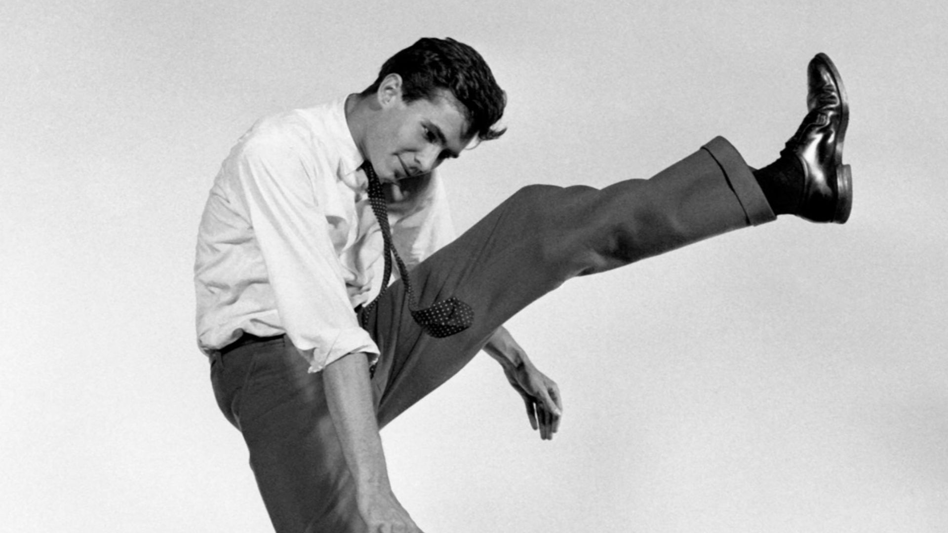 File:Anthony-Perkins-Jump-Series.jpg