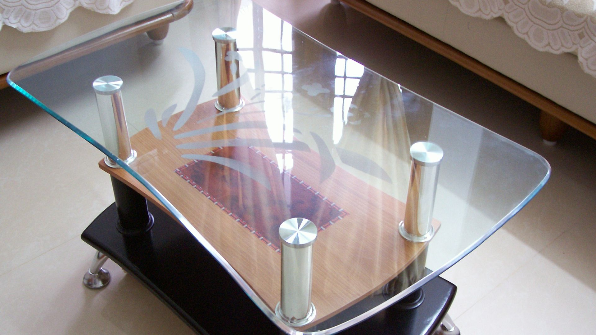 File:Glass coffee table.jpg