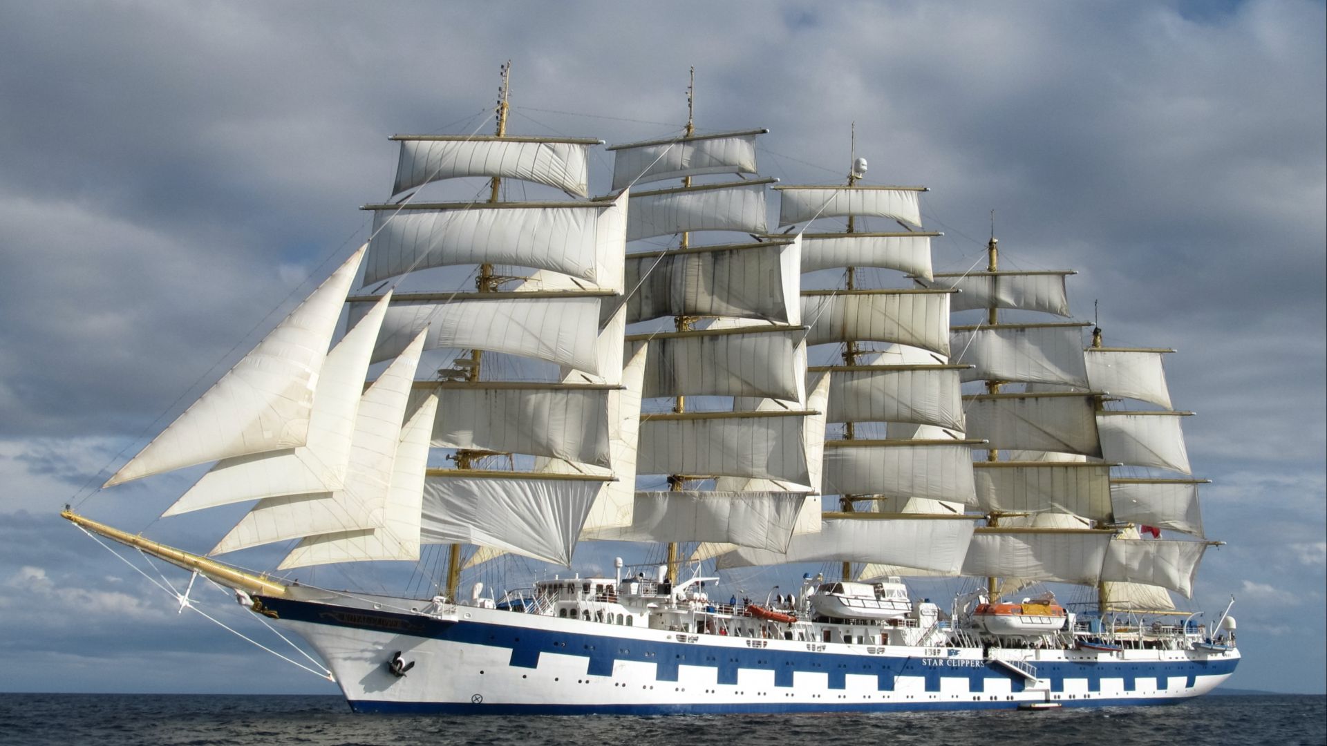 File:Royal-clipper.jpg
