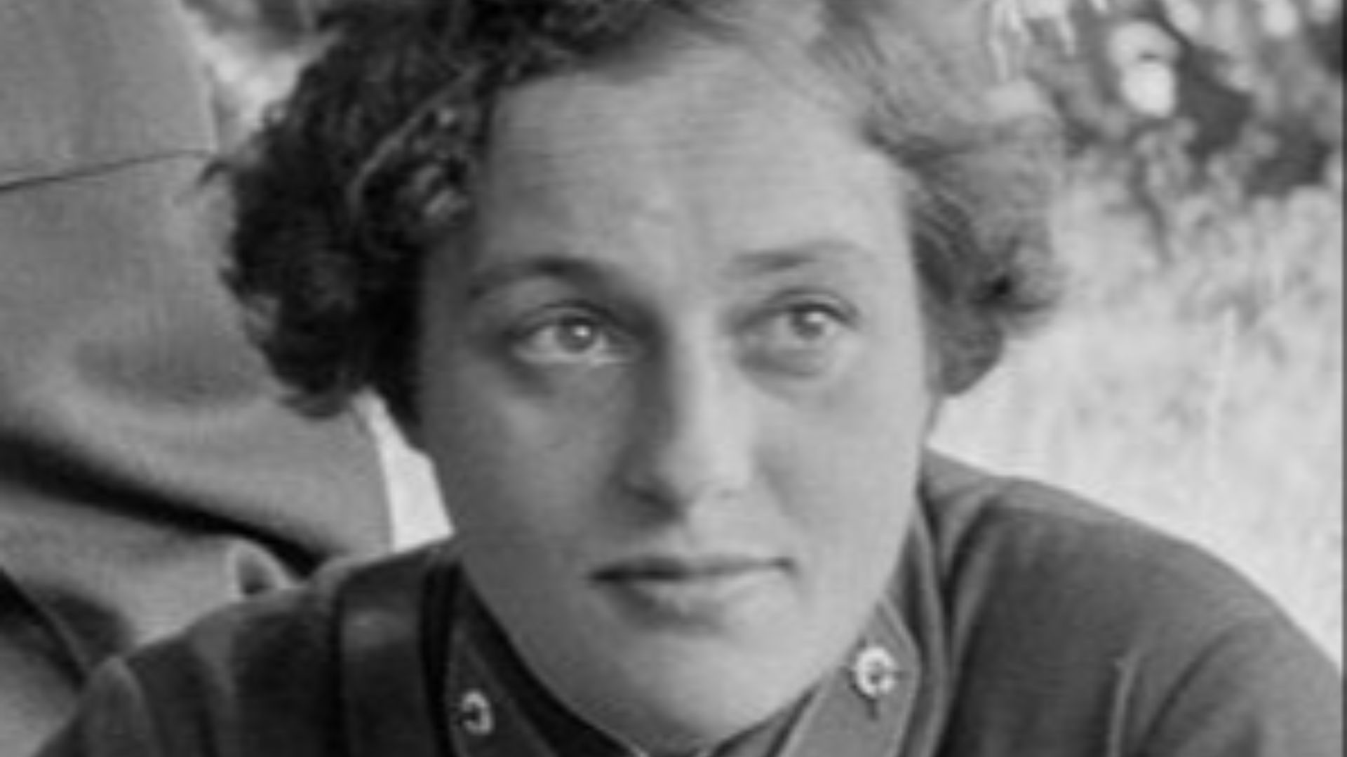 File:Pavlichenko in DC, 1942.jpg