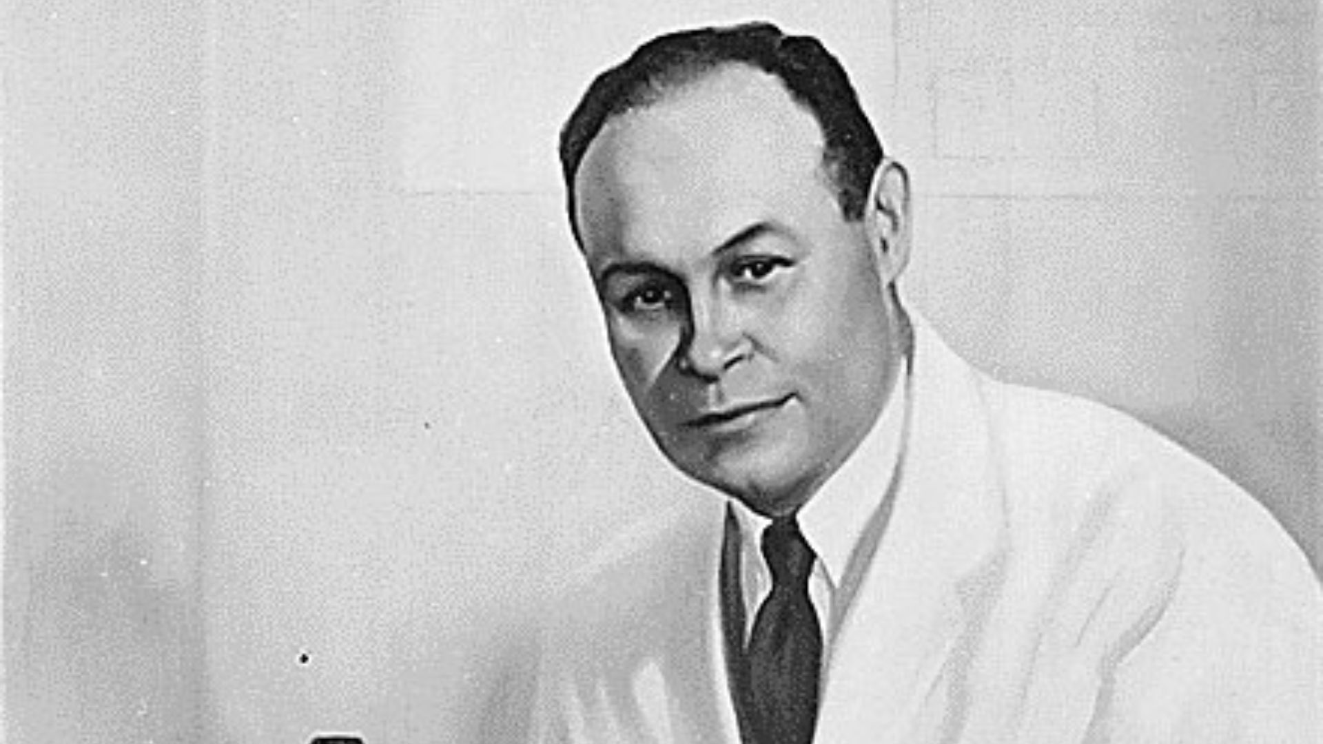 File:Charles R Drew portrait.png