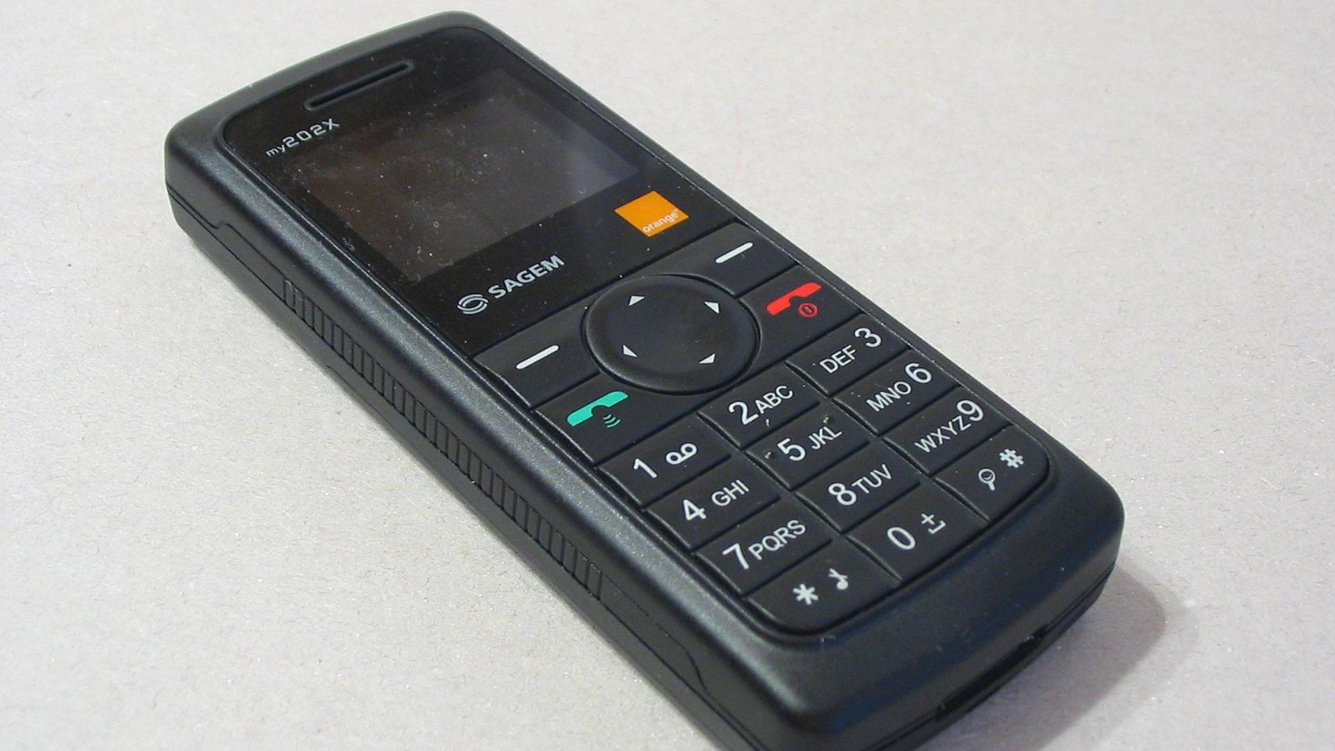 File:Cell phone Sagem my202X ubt.jpeg