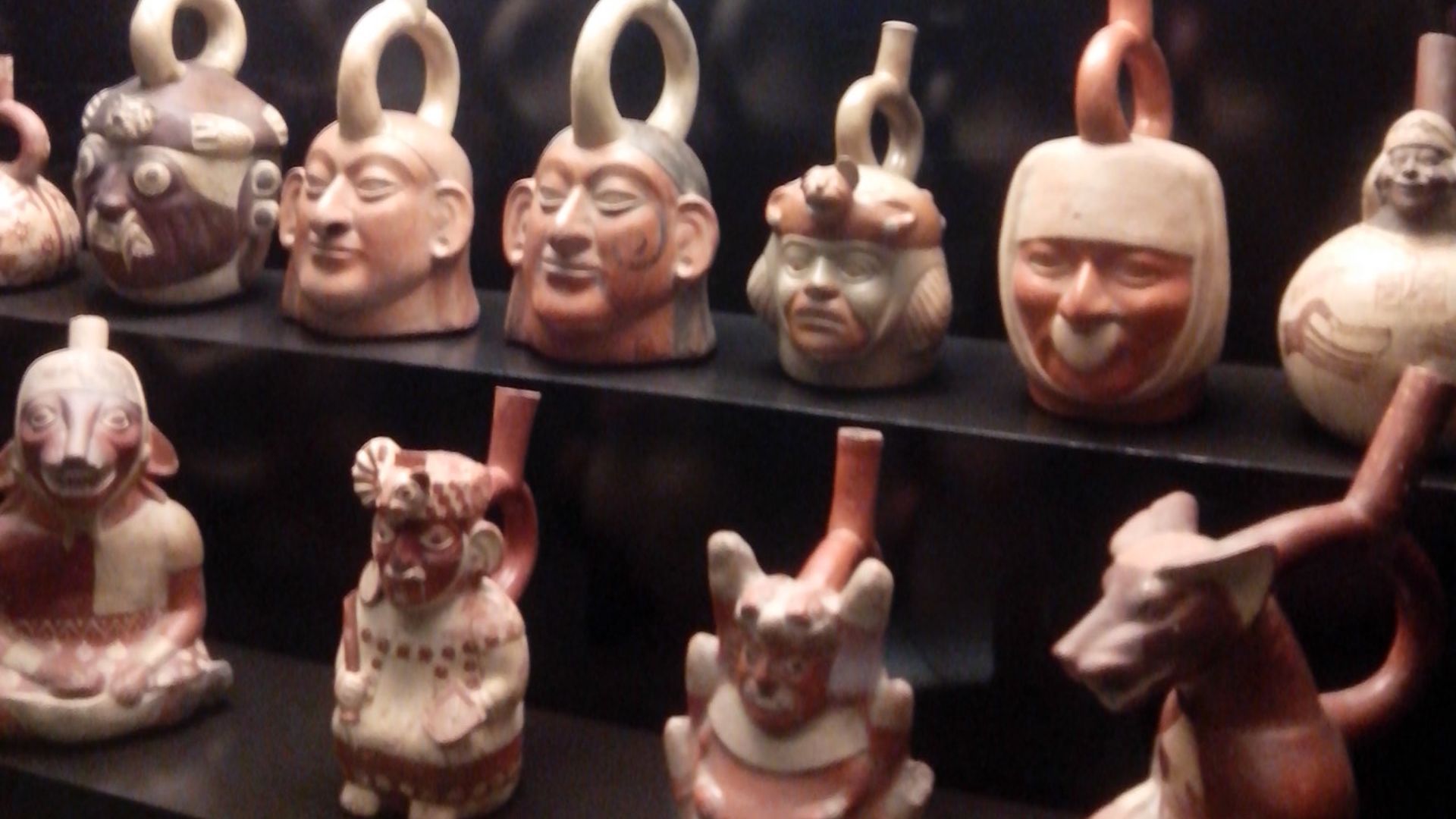 File:Moche Huacos retratos.jpg