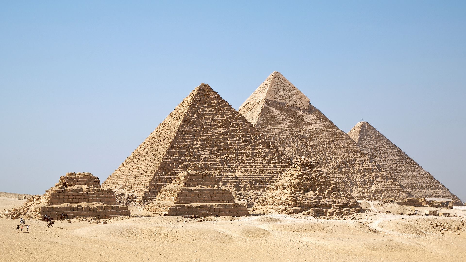 File:All Gizah Pyramids.jpg