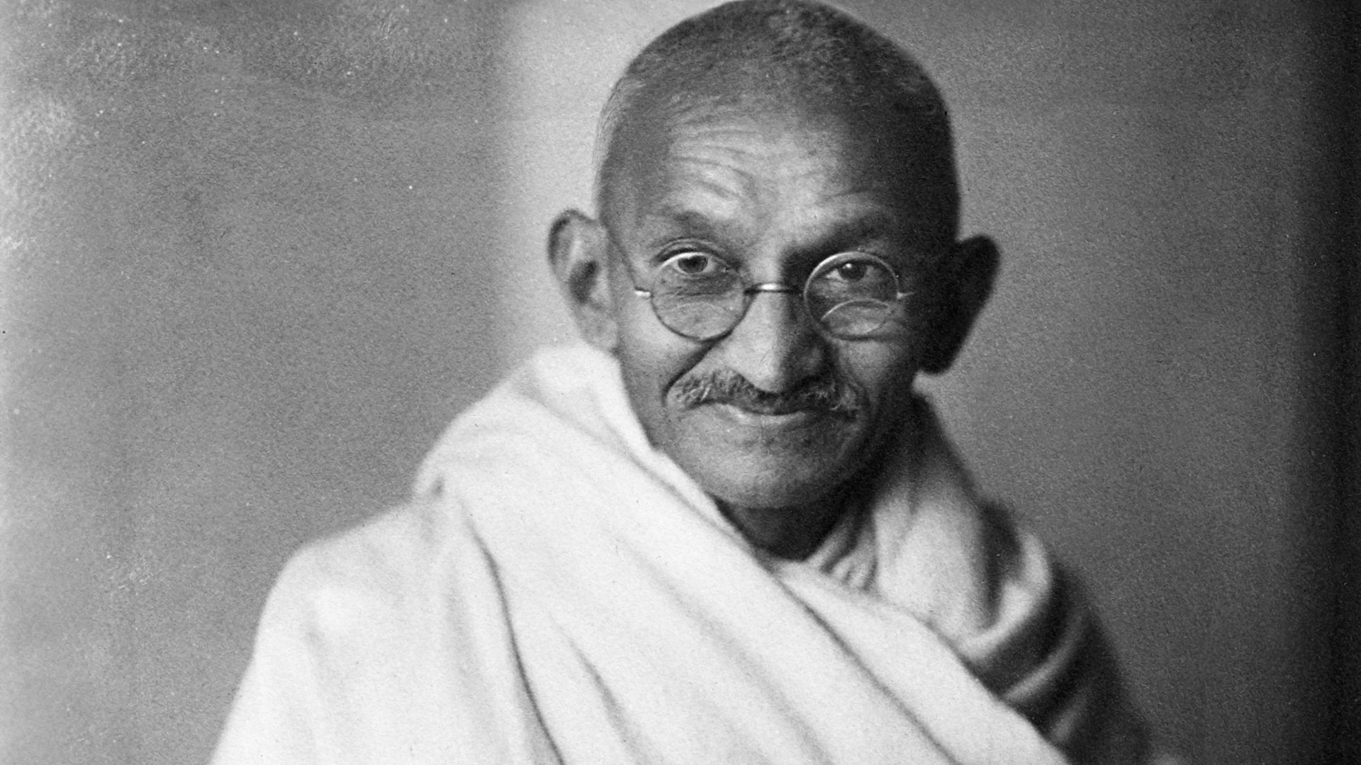 File:Mahatma-Gandhi, studio, 1931.jpg