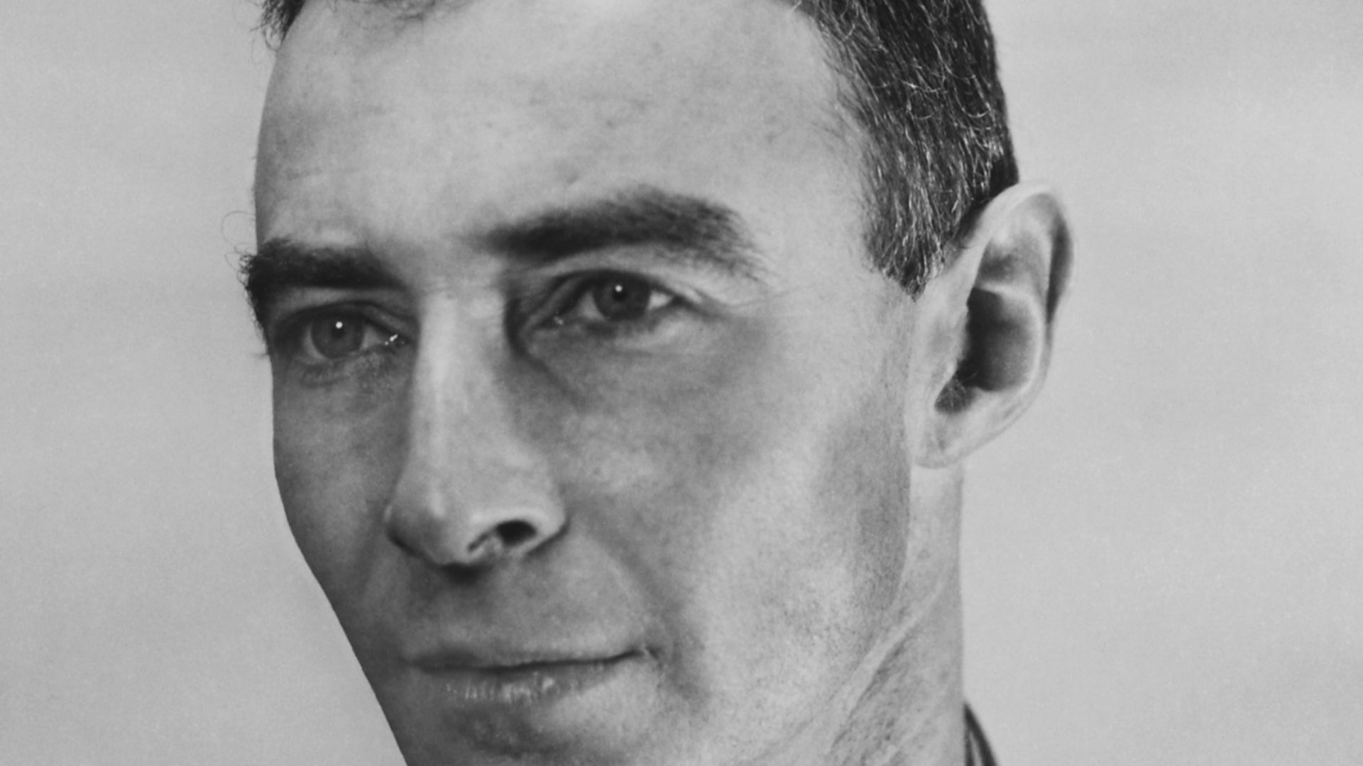 File:Oppenheimer (cropped).jpg