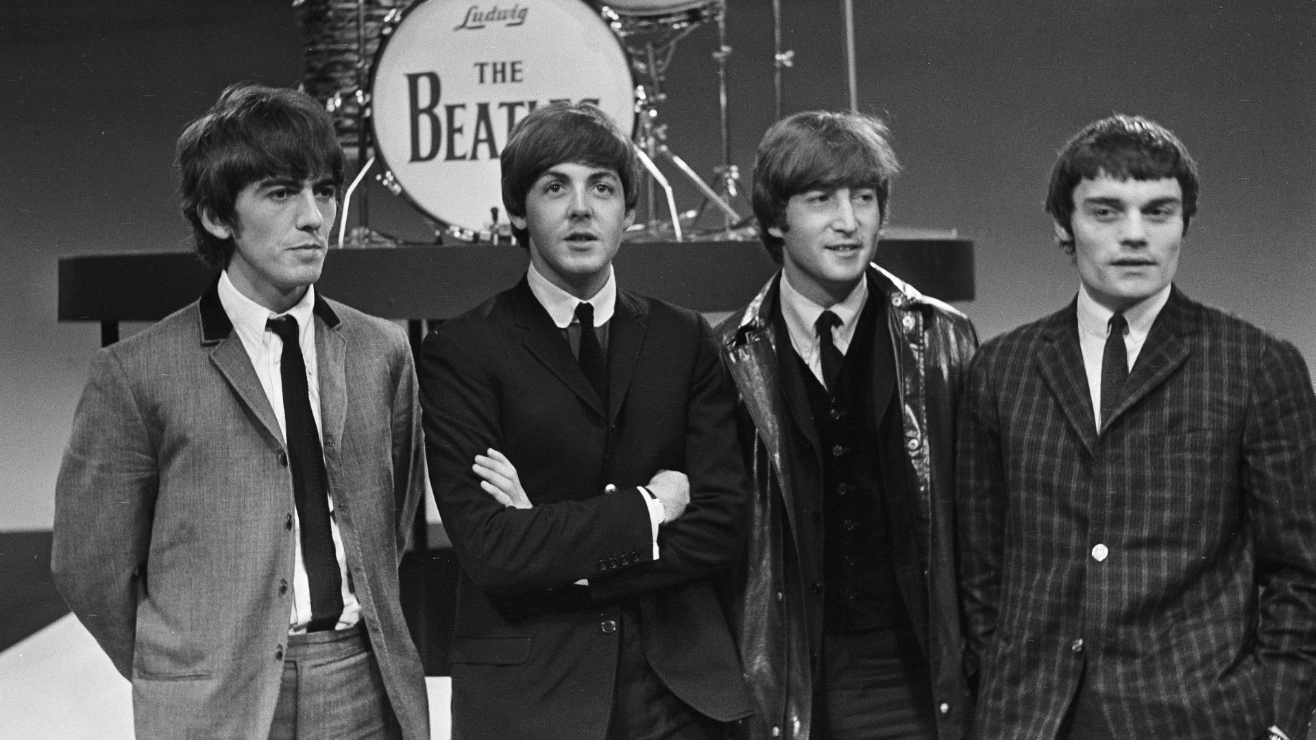 File:The Beatles with Jimmie Nicol 916-5098.jpg