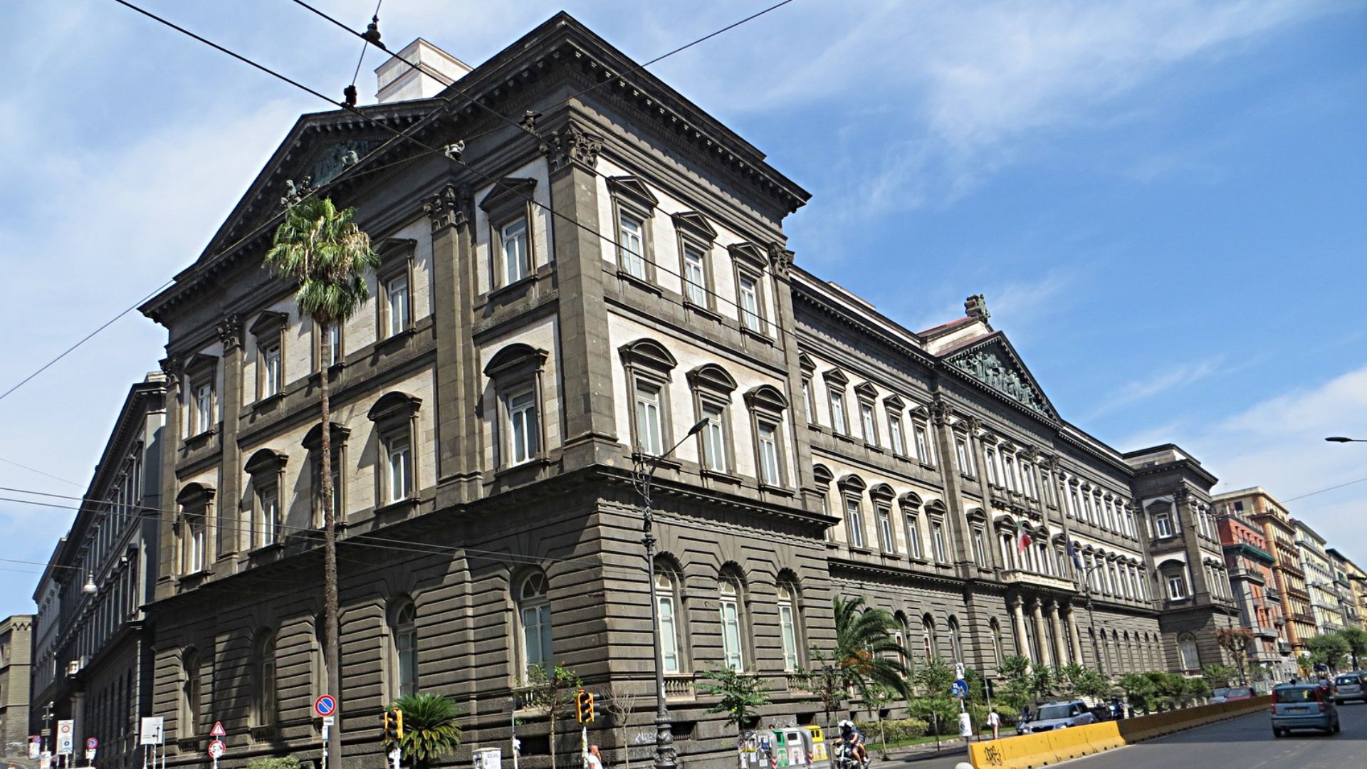 File:Università degli Studi di Napoli Federico II - panoramio.jpg