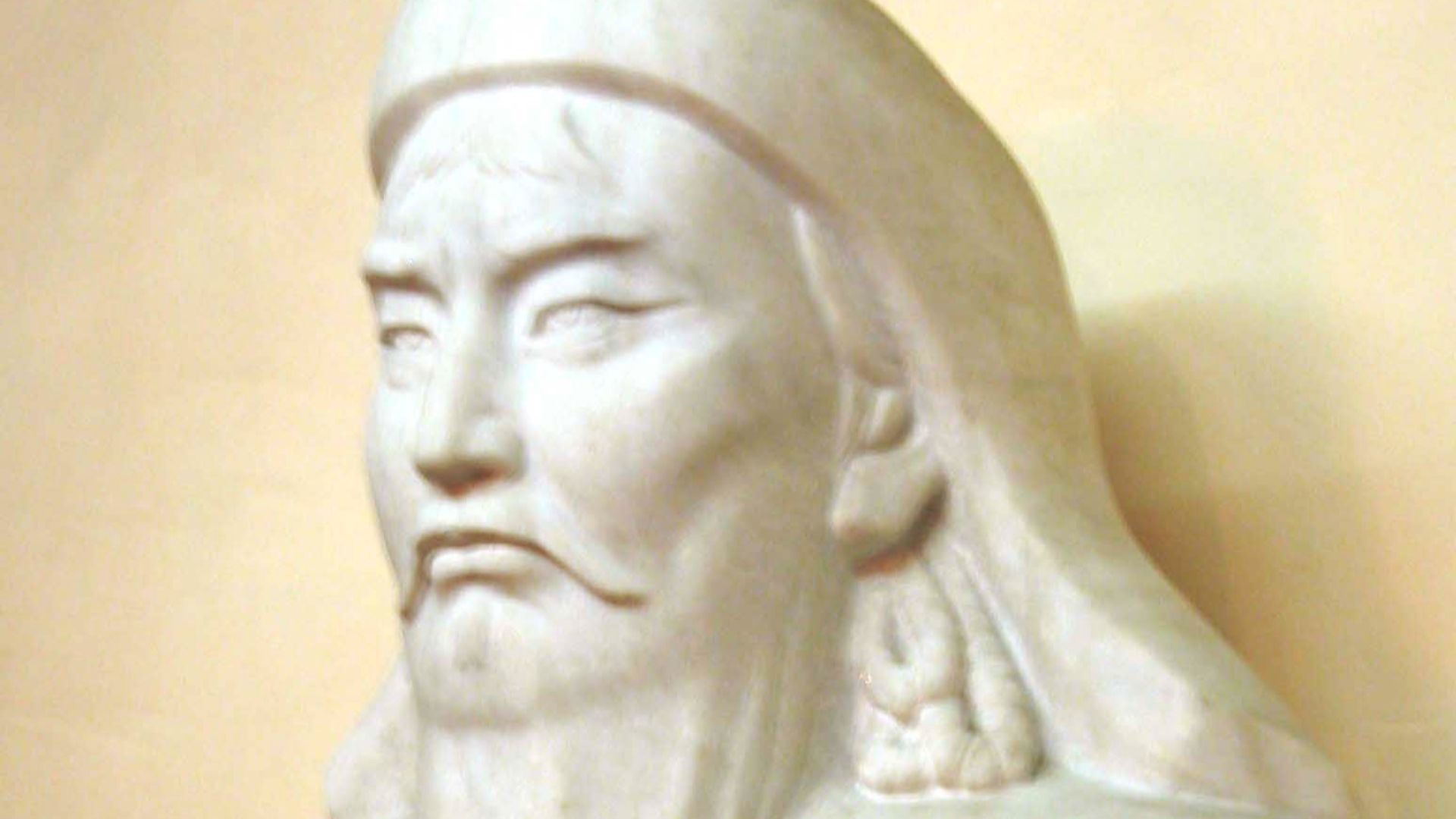 File:Bust of Genghis Khan in Mongolia.jpg