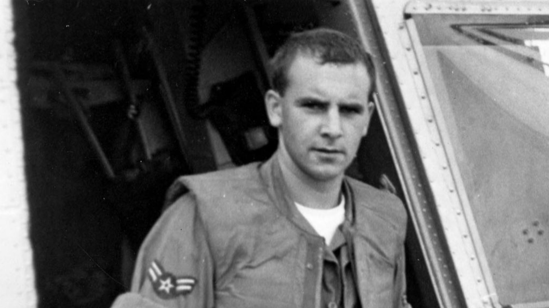 File:William Pitsenbarger.jpg