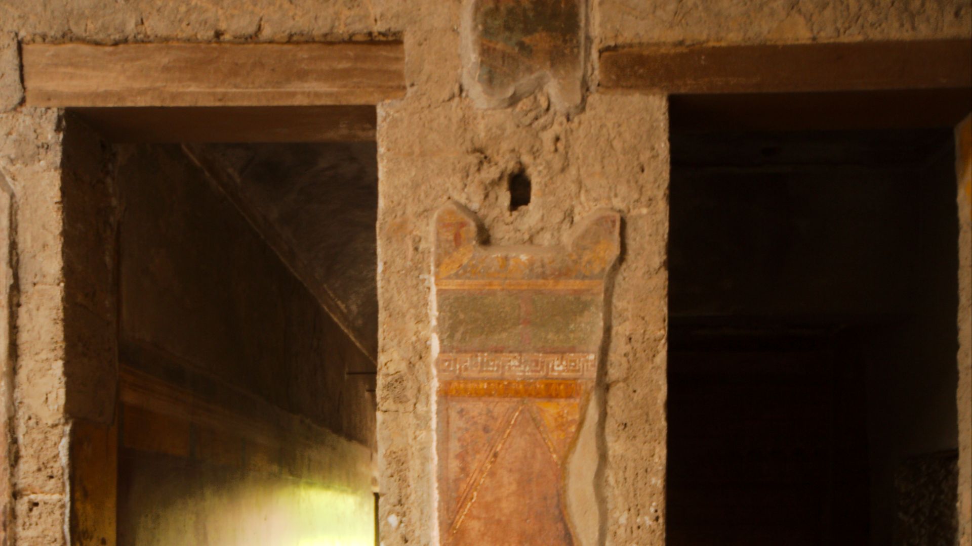 File:Villa of Mysteries (Pompeii)-17.jpg