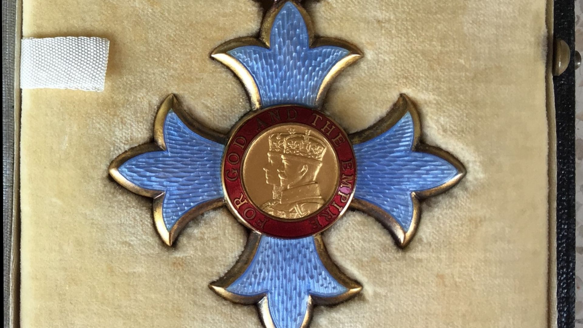 File:CBE AEAColl.jpg