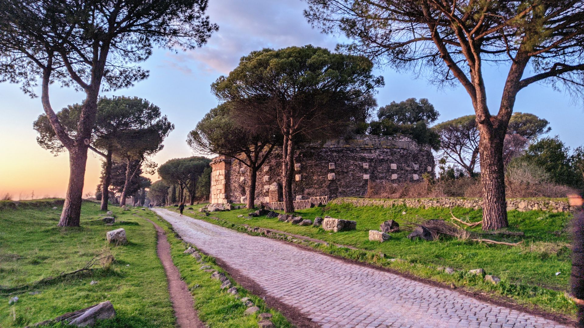 File:Paesaggio dell'Appia antica.jpg