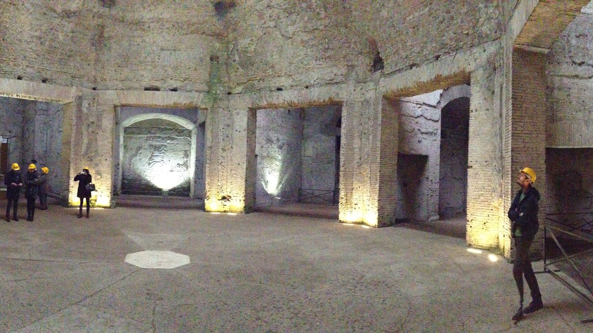 File:Domus Aurea 07.jpg
