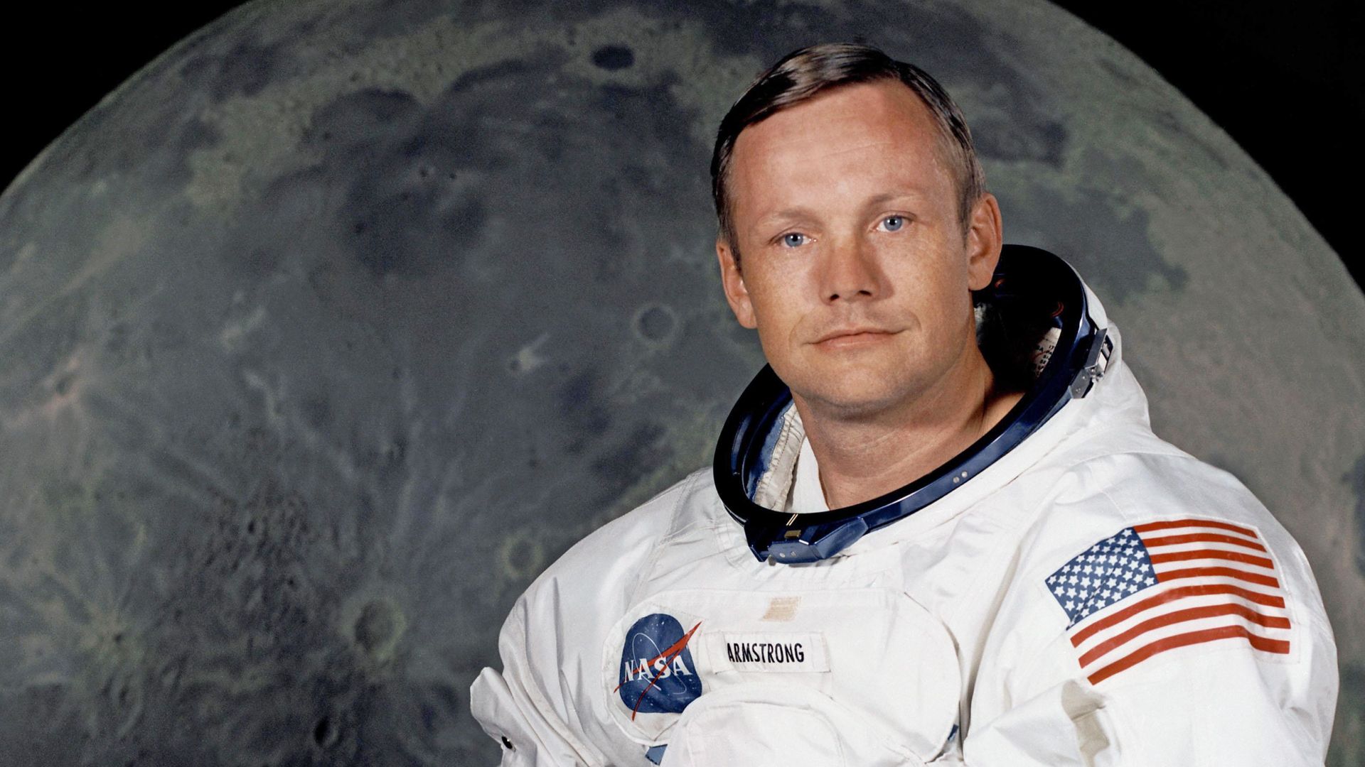 File:Neil Armstrong pose.jpg