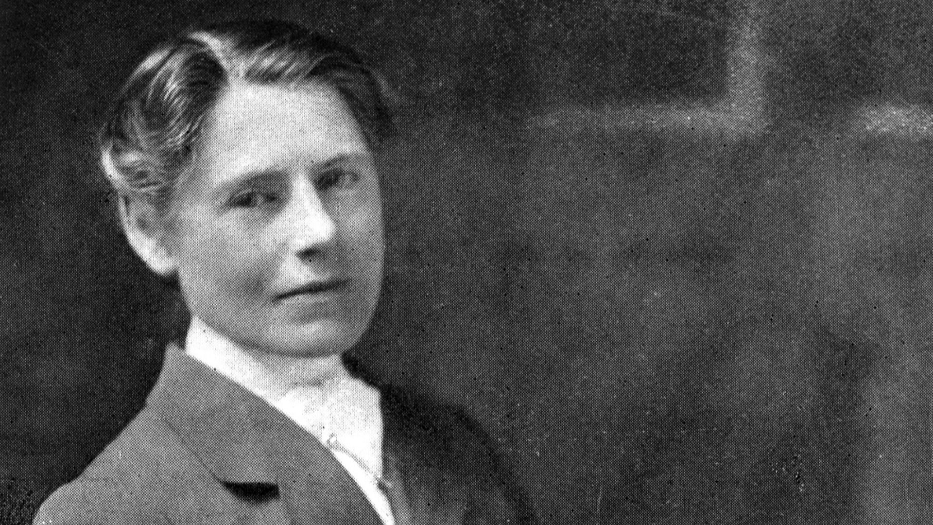 File:Portrait of Honorable Evelina Haverfield by B.Cundy Wellcome L0018401.jpg