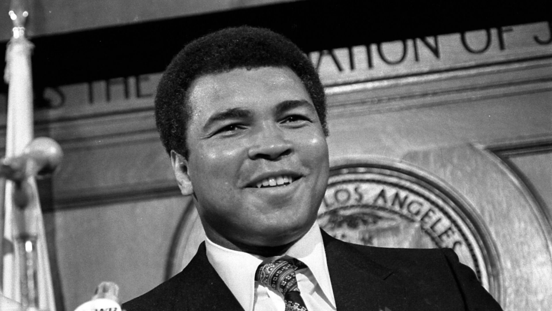 File:Tom Bradley and Muhammad Ali.jpg